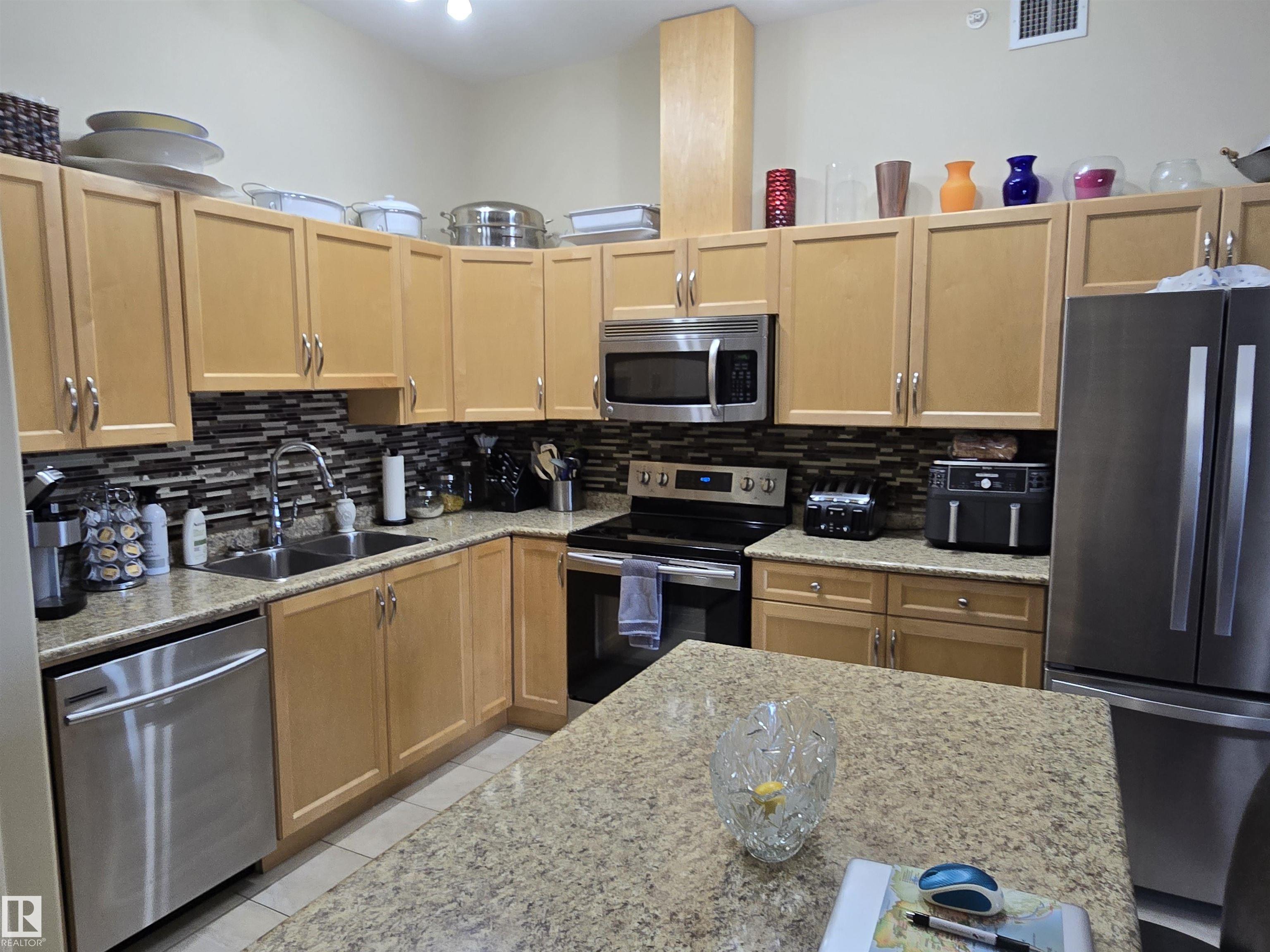 Photo 7 at 425 - 105 West Haven Drive, West Haven, Leduc