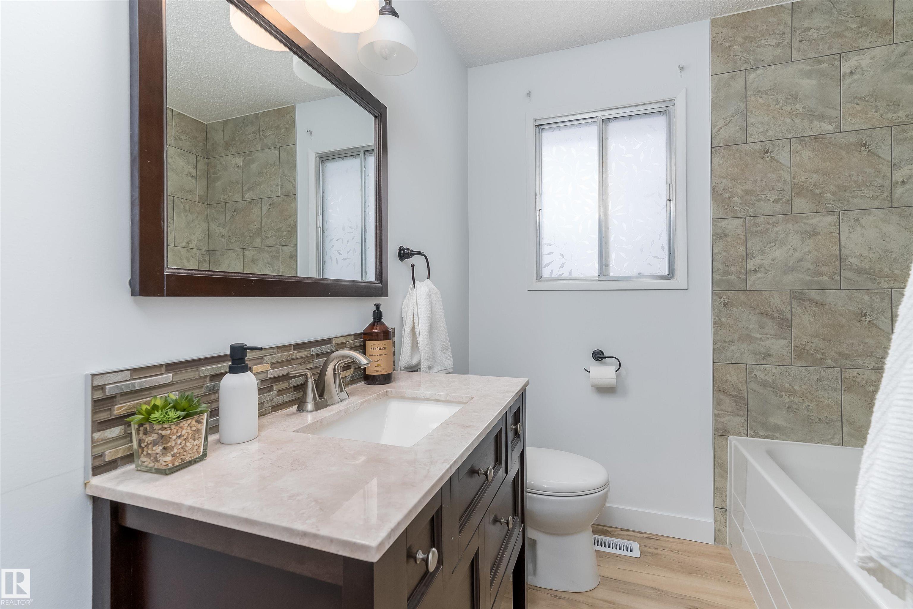Photo 17 at 8104 17 Avenue NW, Satoo, Edmonton
