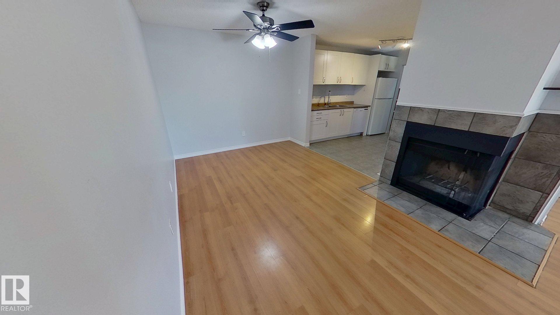 Photo 11 at 9309 172 Street NW, Summerlea, Edmonton