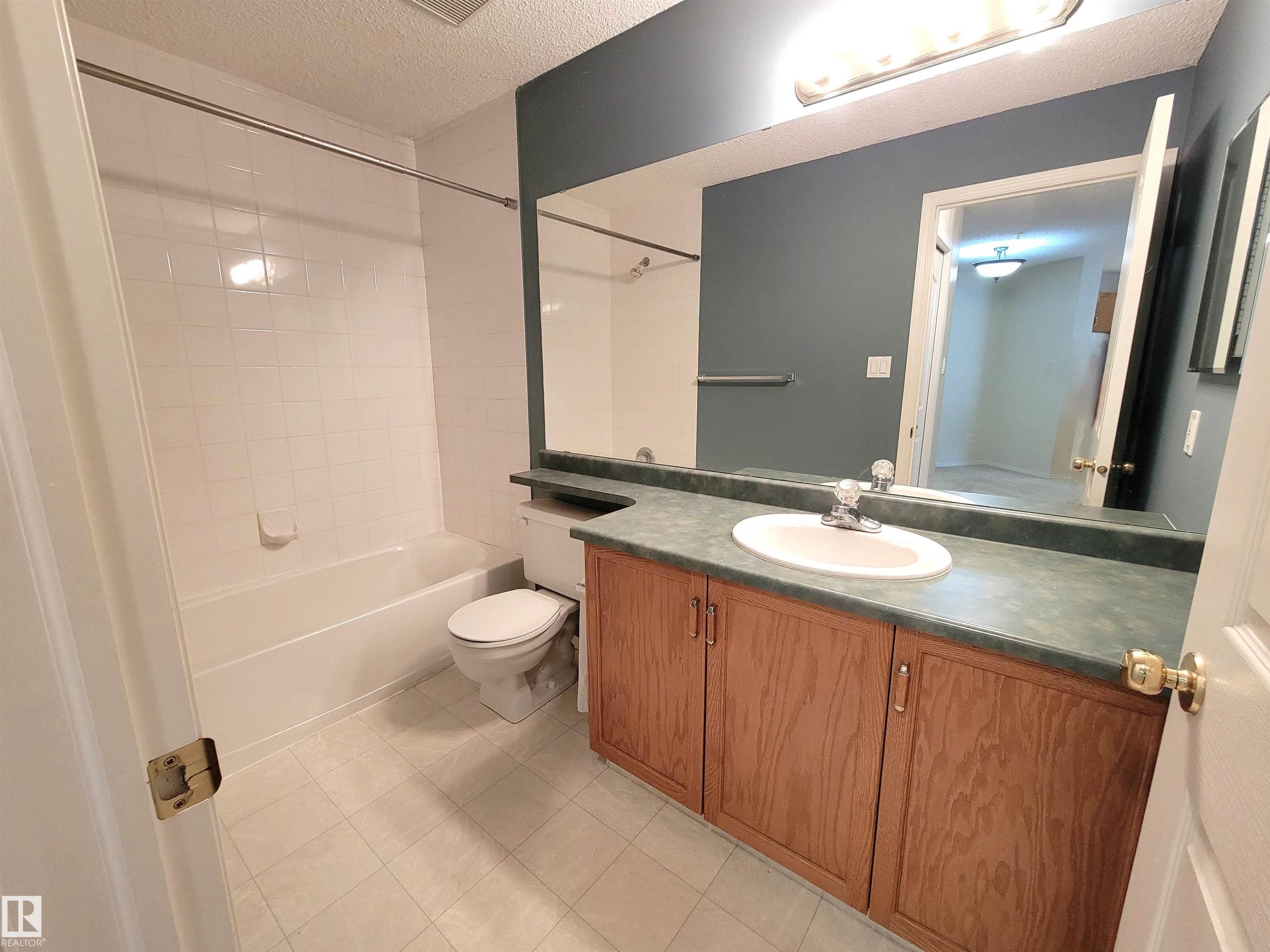 Photo 13 at 312 - 10511 42 Avenue NW, Rideau Park, Edmonton