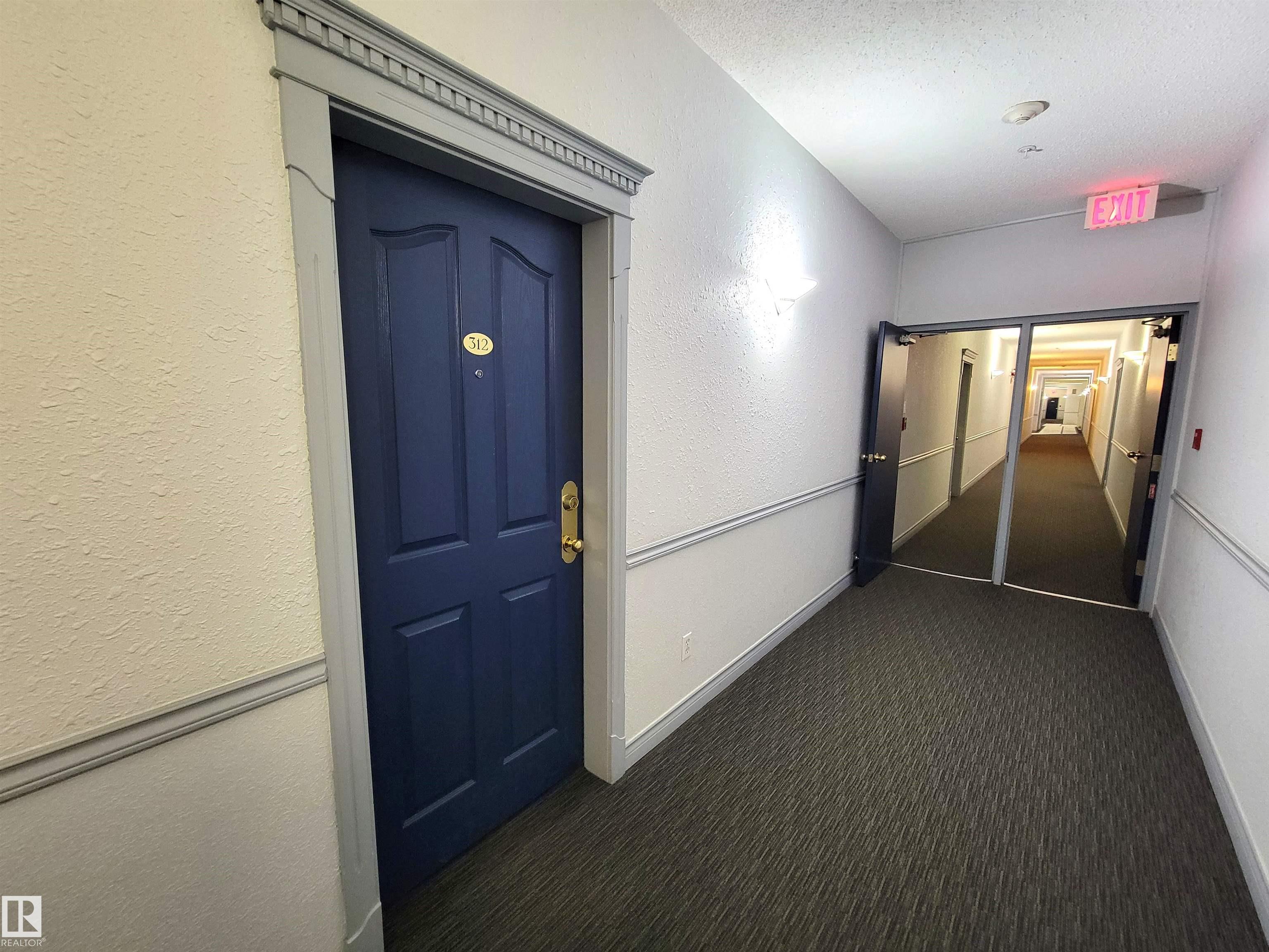 Photo 4 at 312 - 10511 42 Avenue NW, Rideau Park, Edmonton