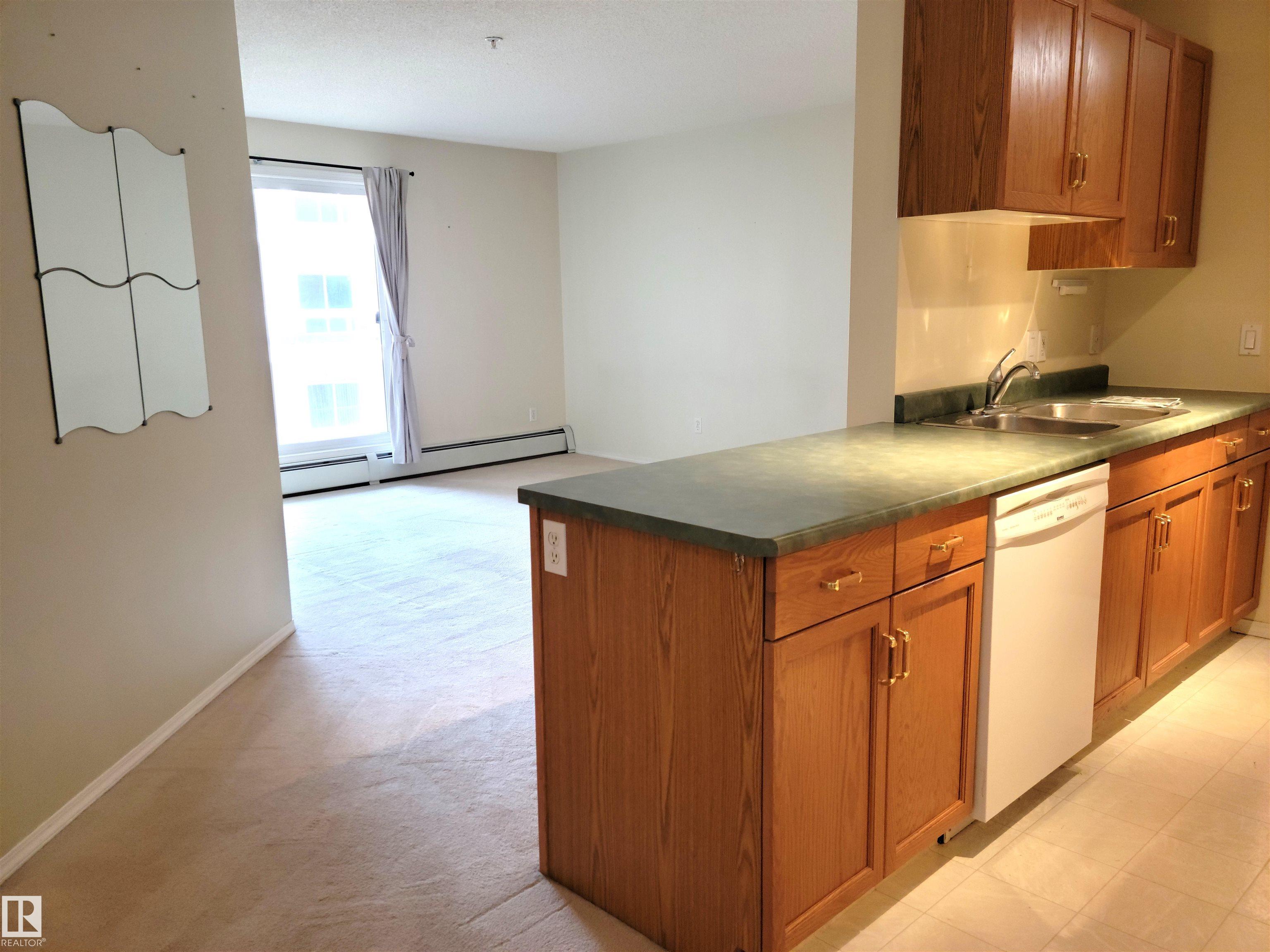 Photo 7 at 312 - 10511 42 Avenue NW, Rideau Park, Edmonton
