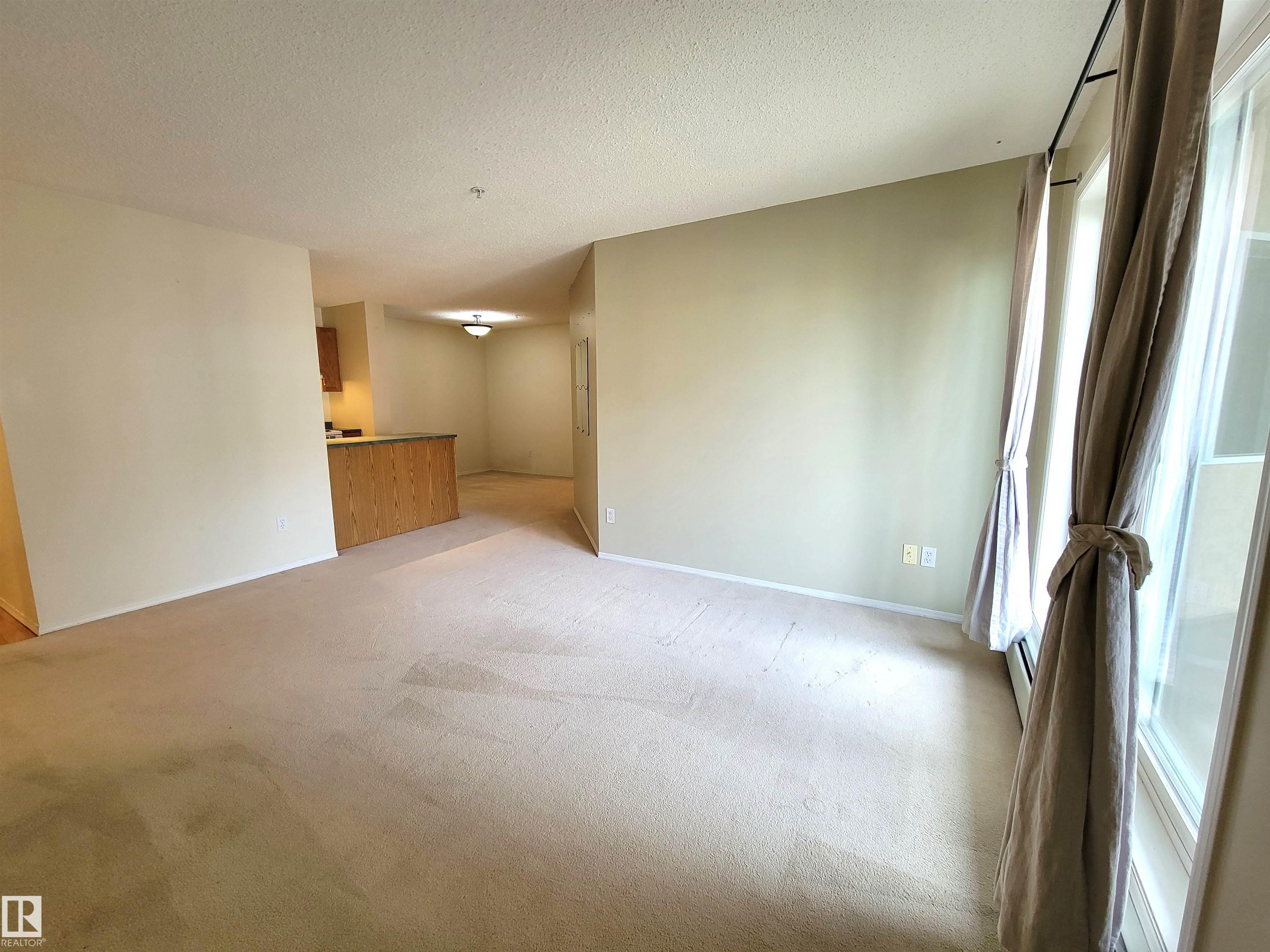 Photo 10 at 312 - 10511 42 Avenue NW, Rideau Park, Edmonton