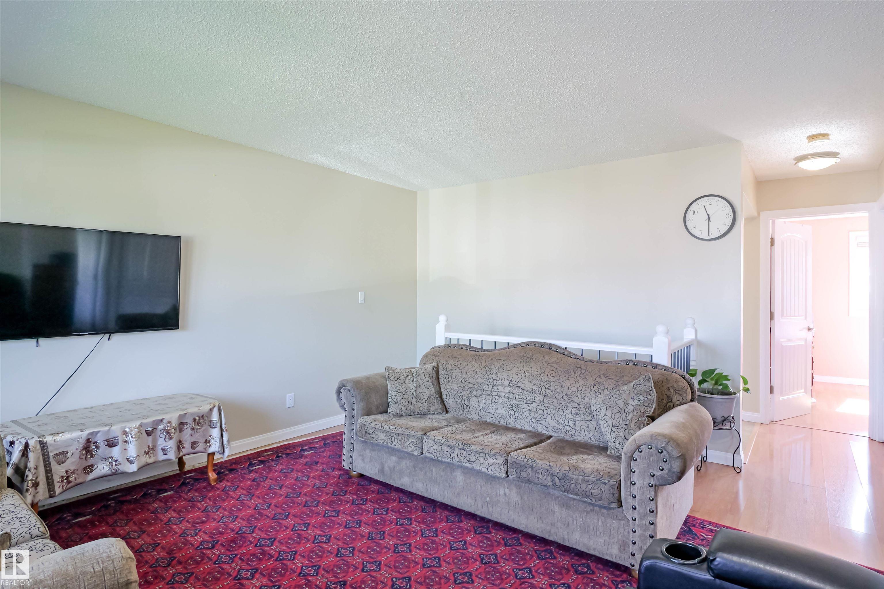 Photo 24 at 4010 18 Avenue NW, Daly Grove, Edmonton