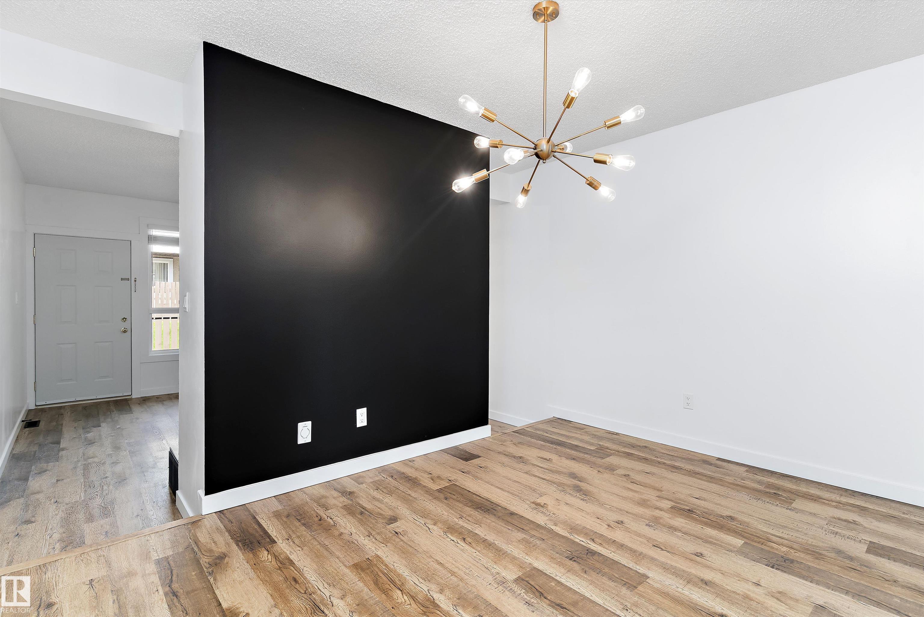 Photo 9 at 13 - 7604 29 Avenue NW, Kameyosek, Edmonton