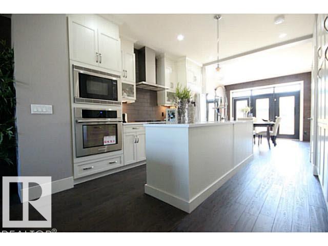 Photo 3 at 11333 76 Avenue NW, McKernan, Edmonton