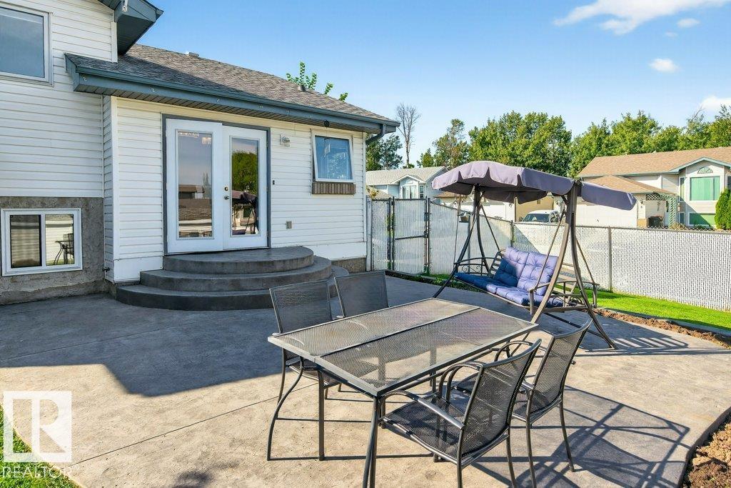 Photo 31 at 94 La Costa Fairway Close, The Fairways, Stony Plain