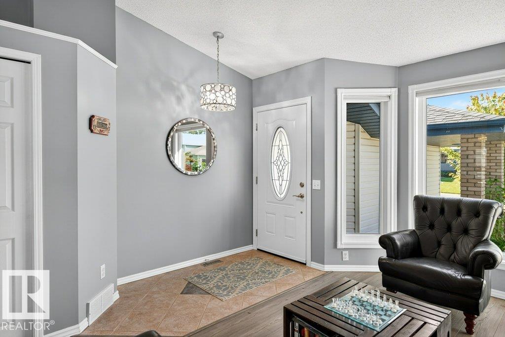 Photo 5 at 94 La Costa Fairway Close, The Fairways, Stony Plain