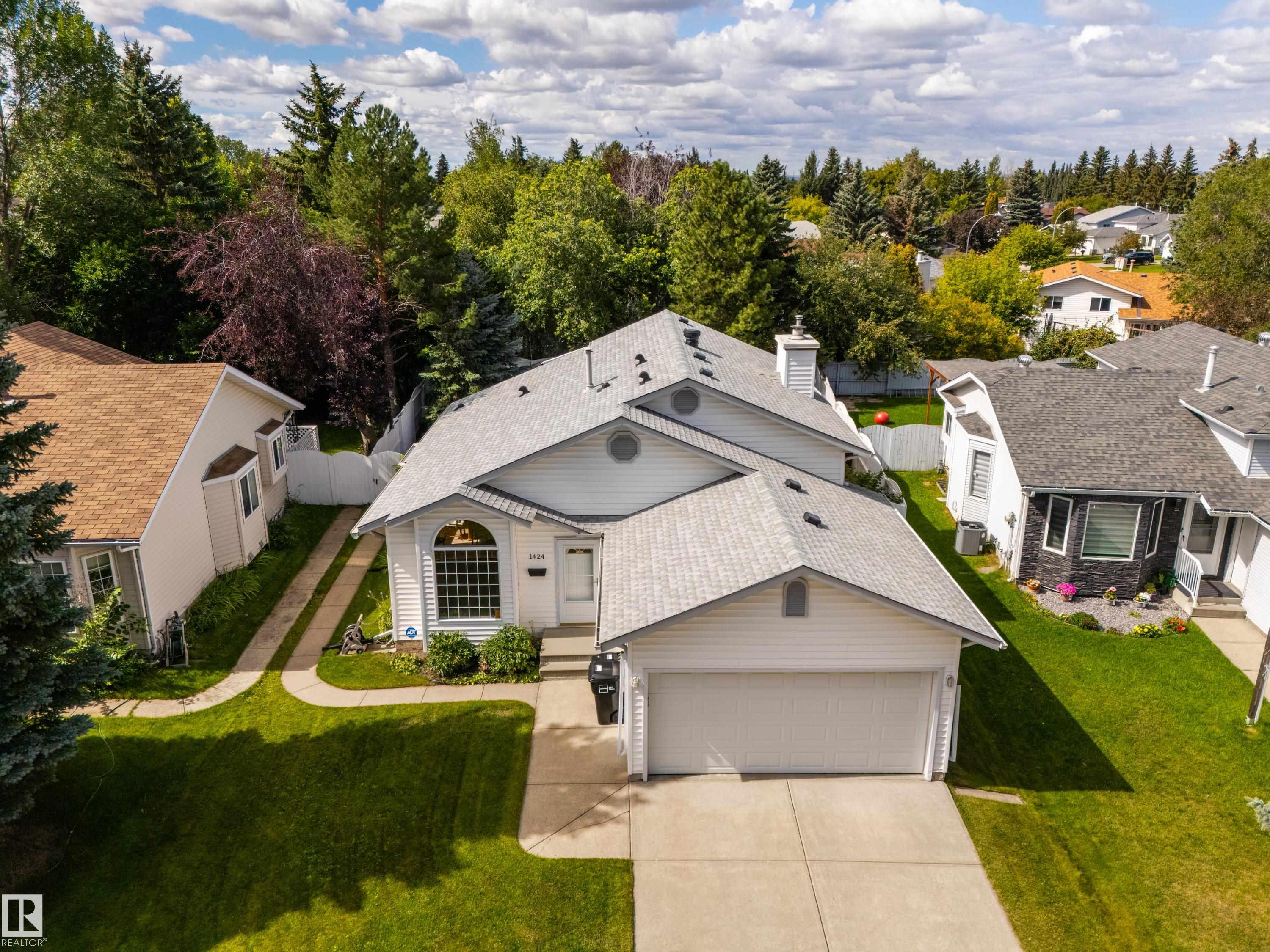 1424 48a Street NW, Crawford Plains, Edmonton 