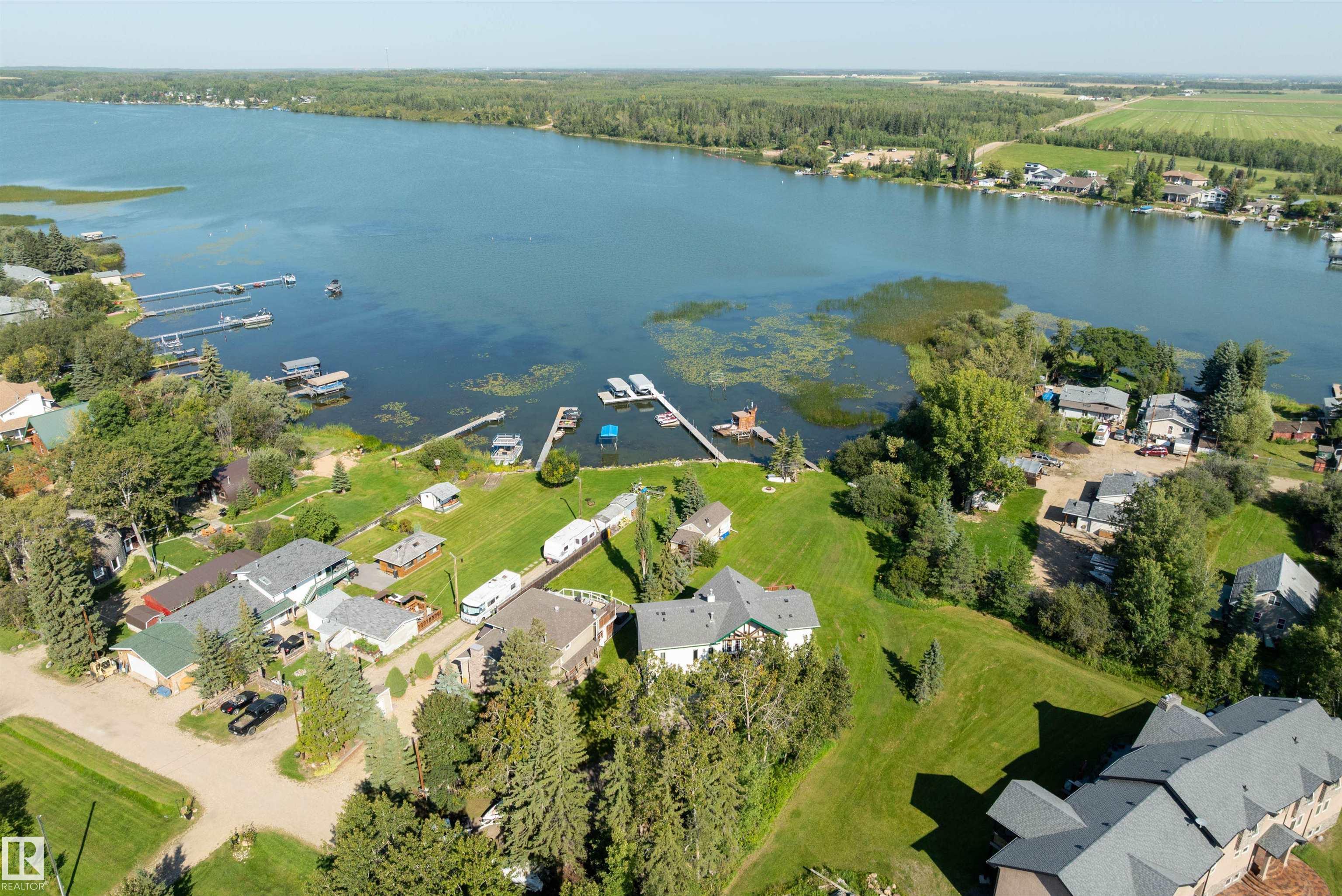 Photo 2 at 120 - 48003 Rr271, Wizard Lake Estates, Rural Leduc County