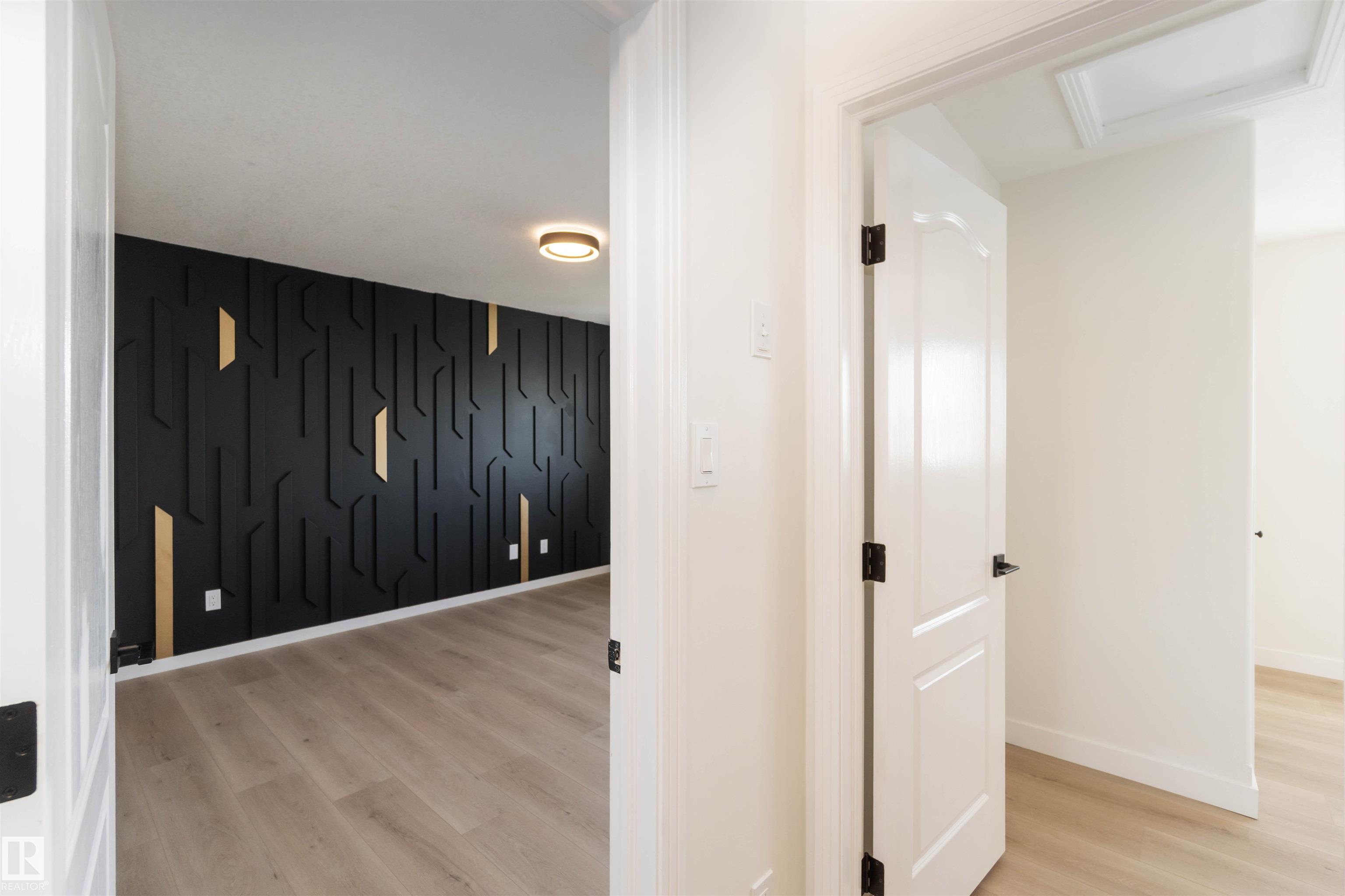 Photo 23 at 10711 180 Avenue NW, Chambery, Edmonton