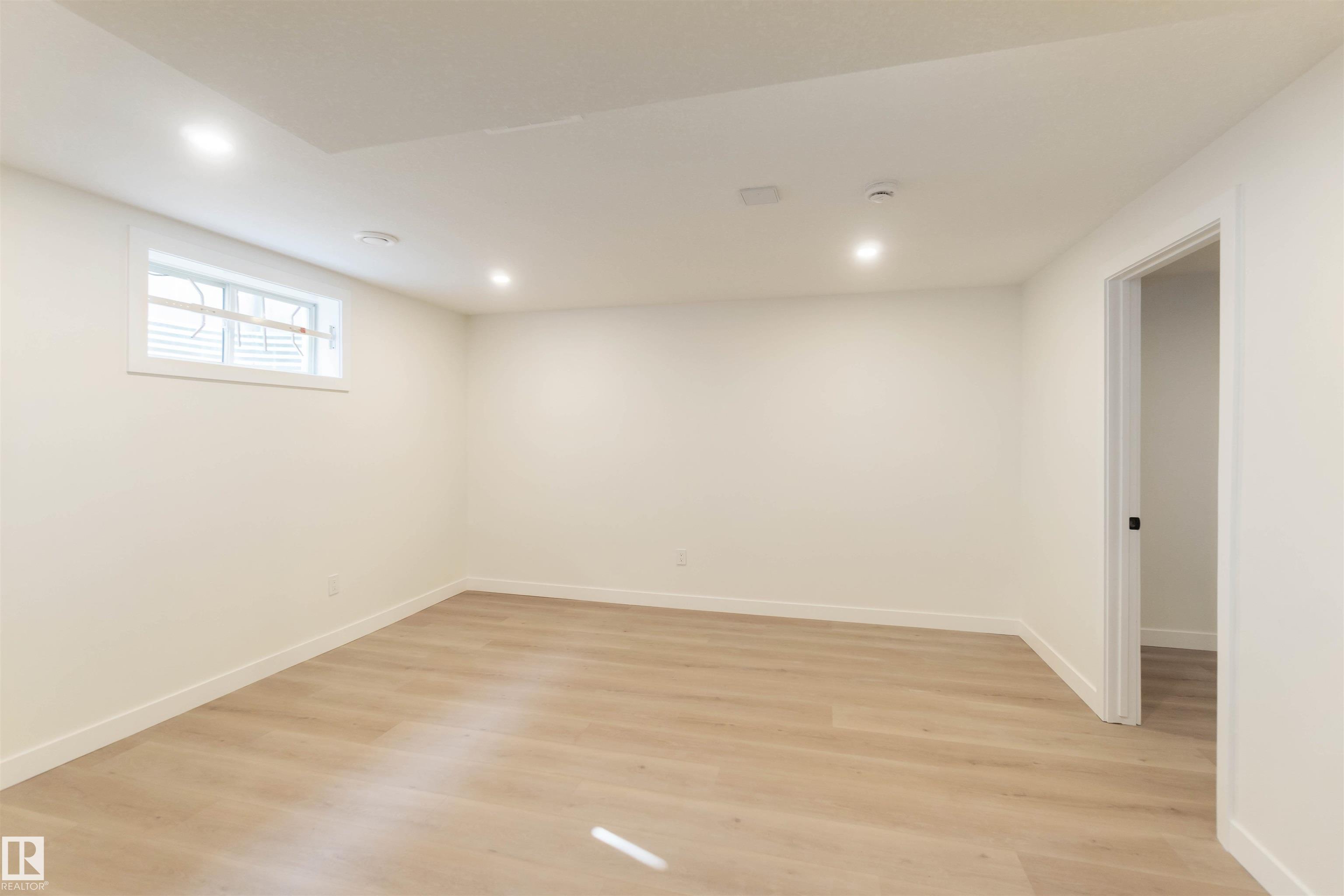 Photo 36 at 10711 180 Avenue NW, Chambery, Edmonton