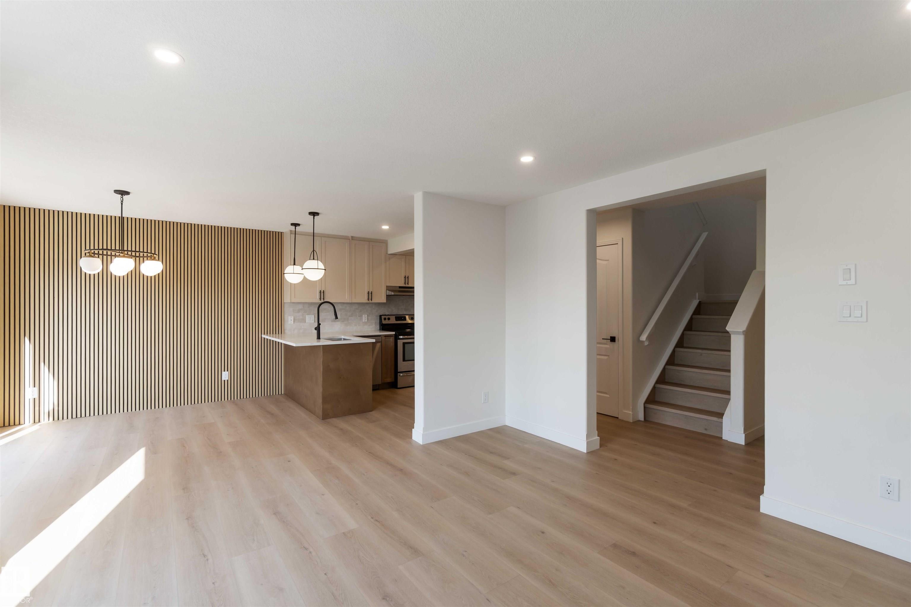 Photo 6 at 10711 180 Avenue NW, Chambery, Edmonton