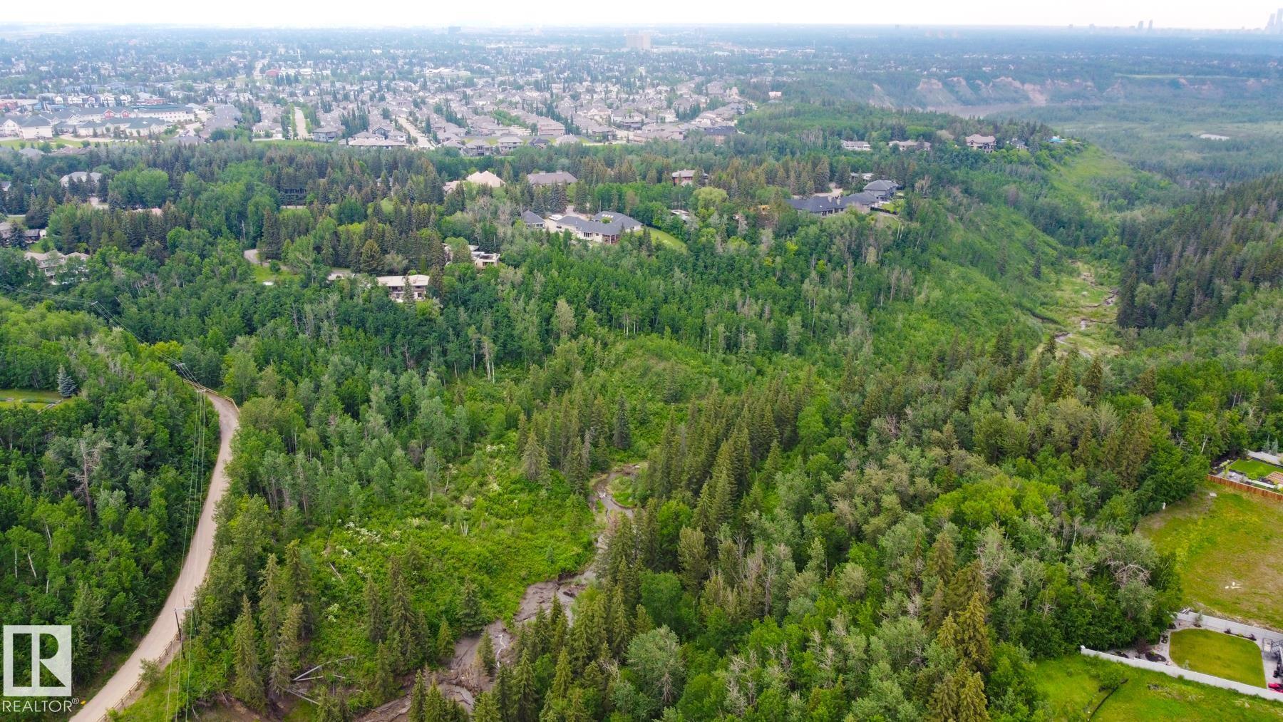 http://cdnparap120.paragonrels.com/ParagonImages/Property/p12/RAE/225367858/55/0/0/4b8f27c9f60fe0c53d6d3dda15d05de8/1/18e0c9c9d99a38a6944e9261e91bb498/225367858-cca1222d-6da1-4ad0-853d-12afd283edcb.JPG