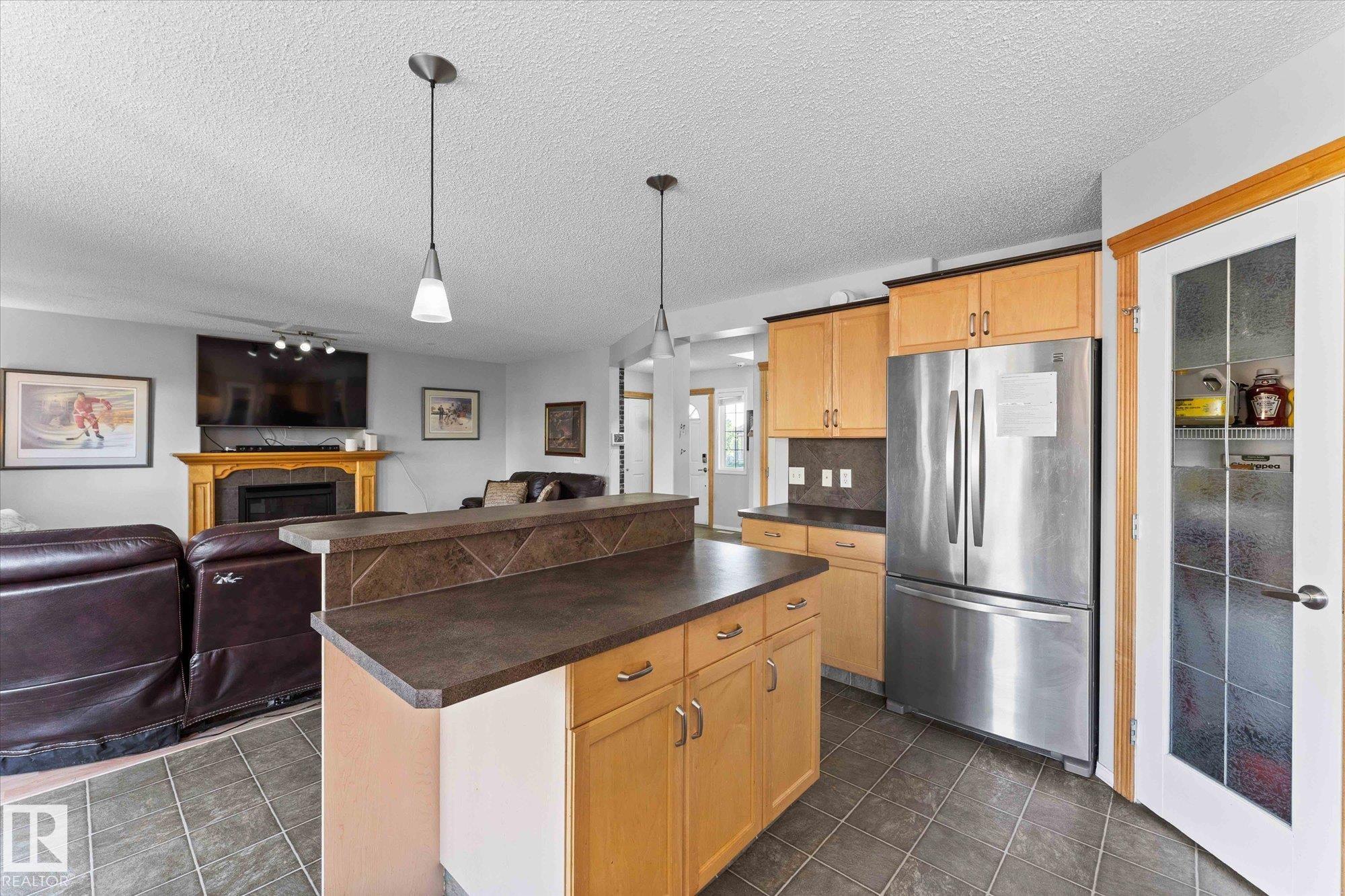 Photo 21 at 45 Lamplight Drive, Legacy Park, Spruce Grove