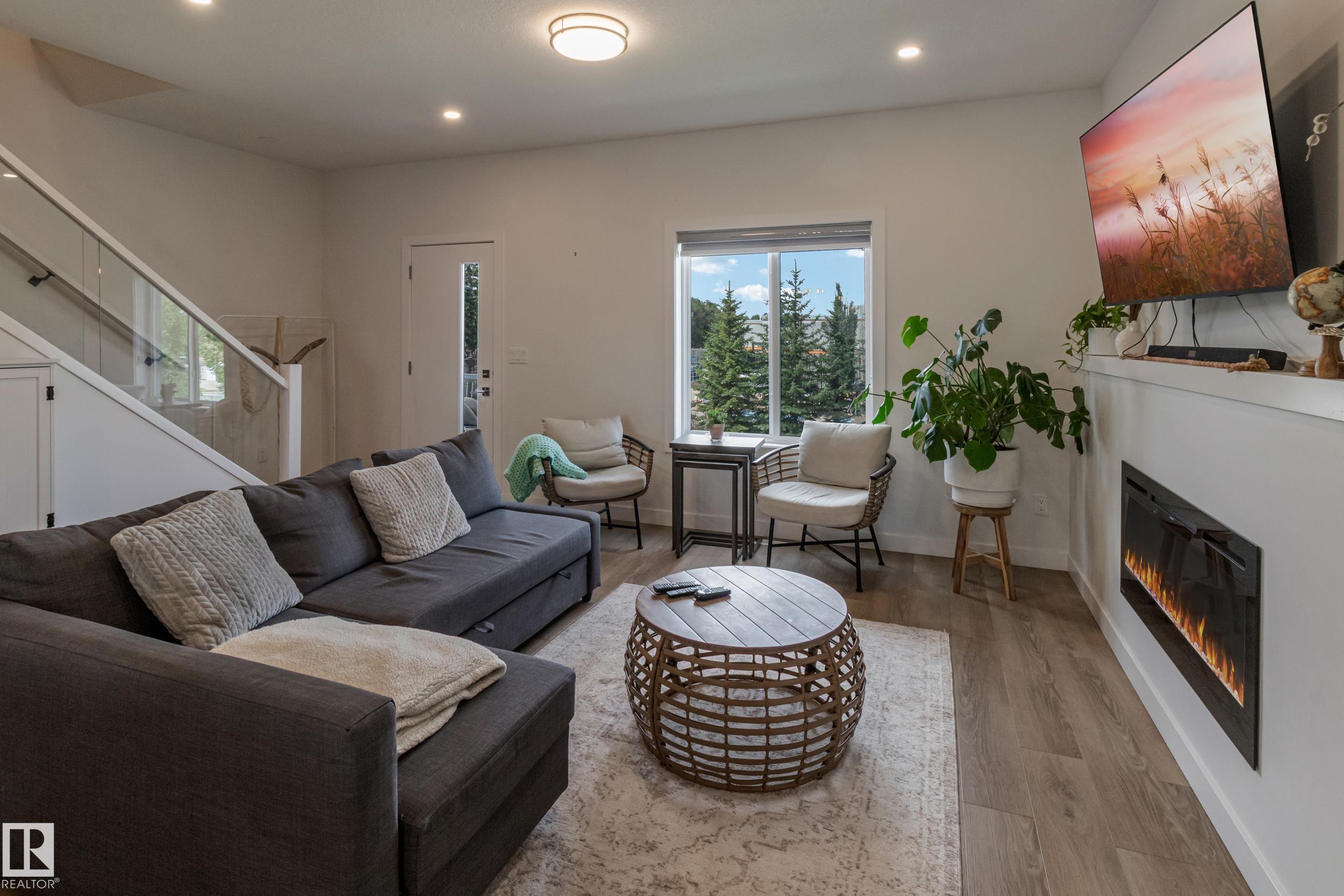 Photo 9 at 42 - 10 Salisbury Way, Salisbury Village, Sherwood Park