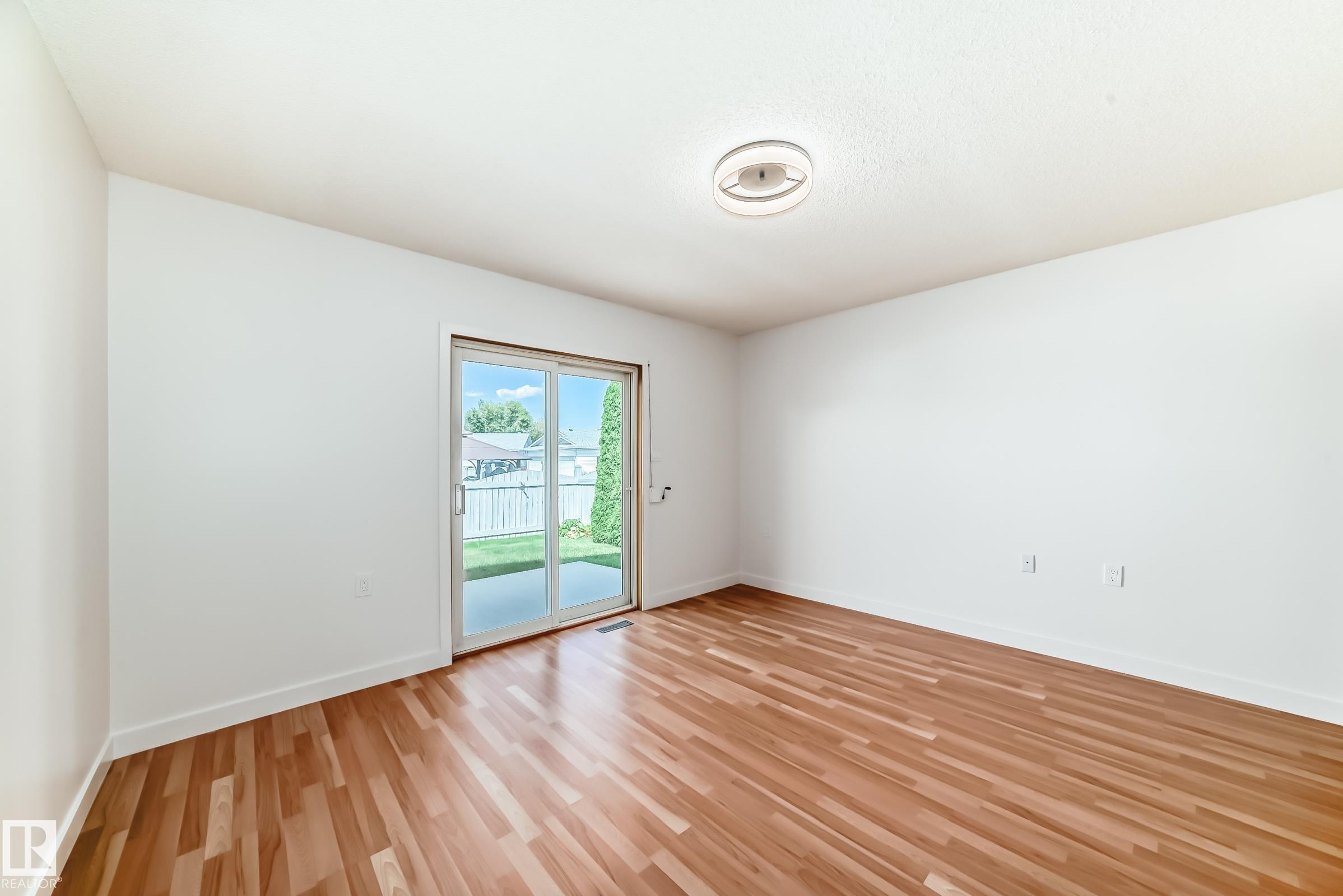 Photo 26 at 15571 59a Street NW, Hollick-Kenyon, Edmonton