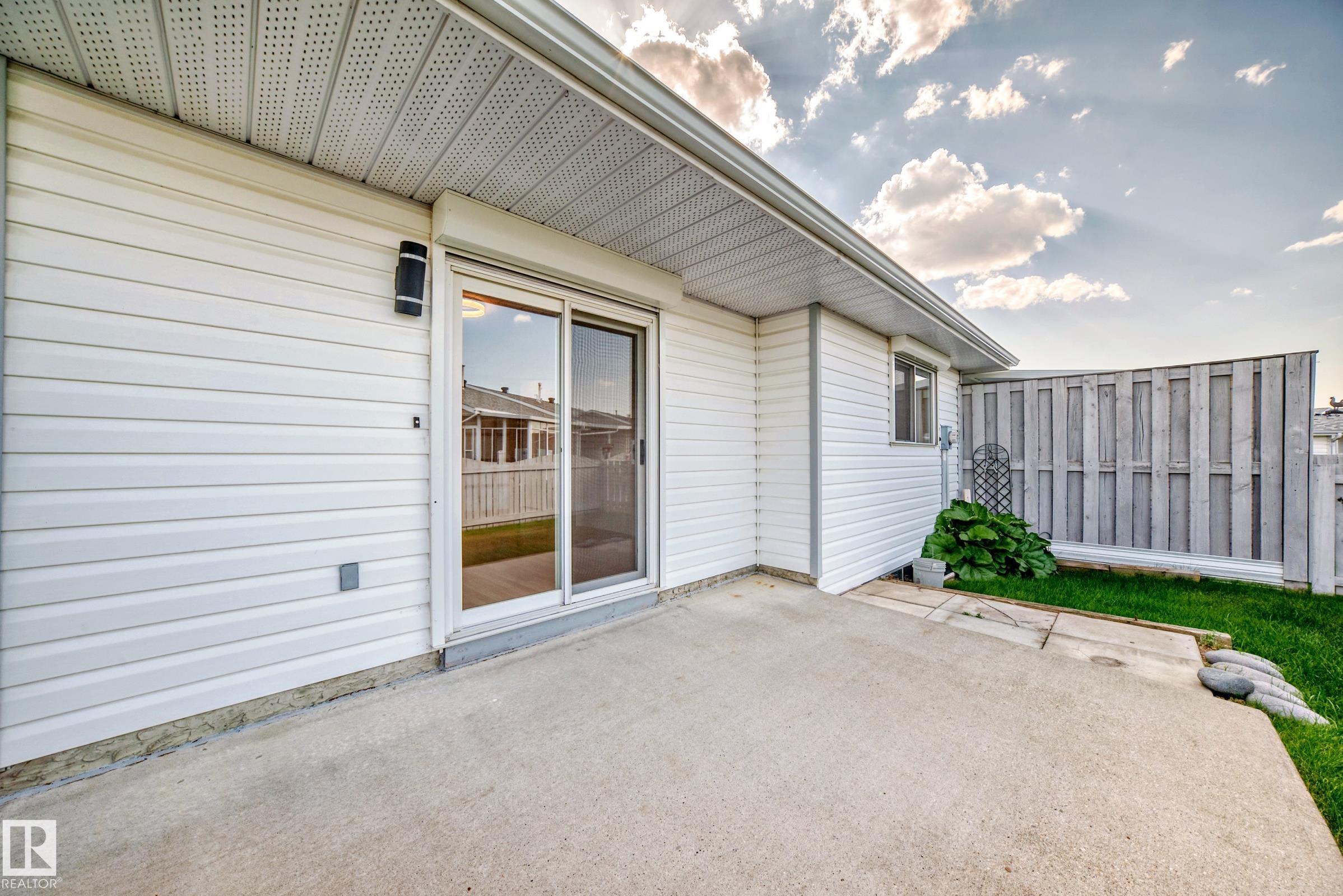 Photo 28 at 15571 59a Street NW, Hollick-Kenyon, Edmonton