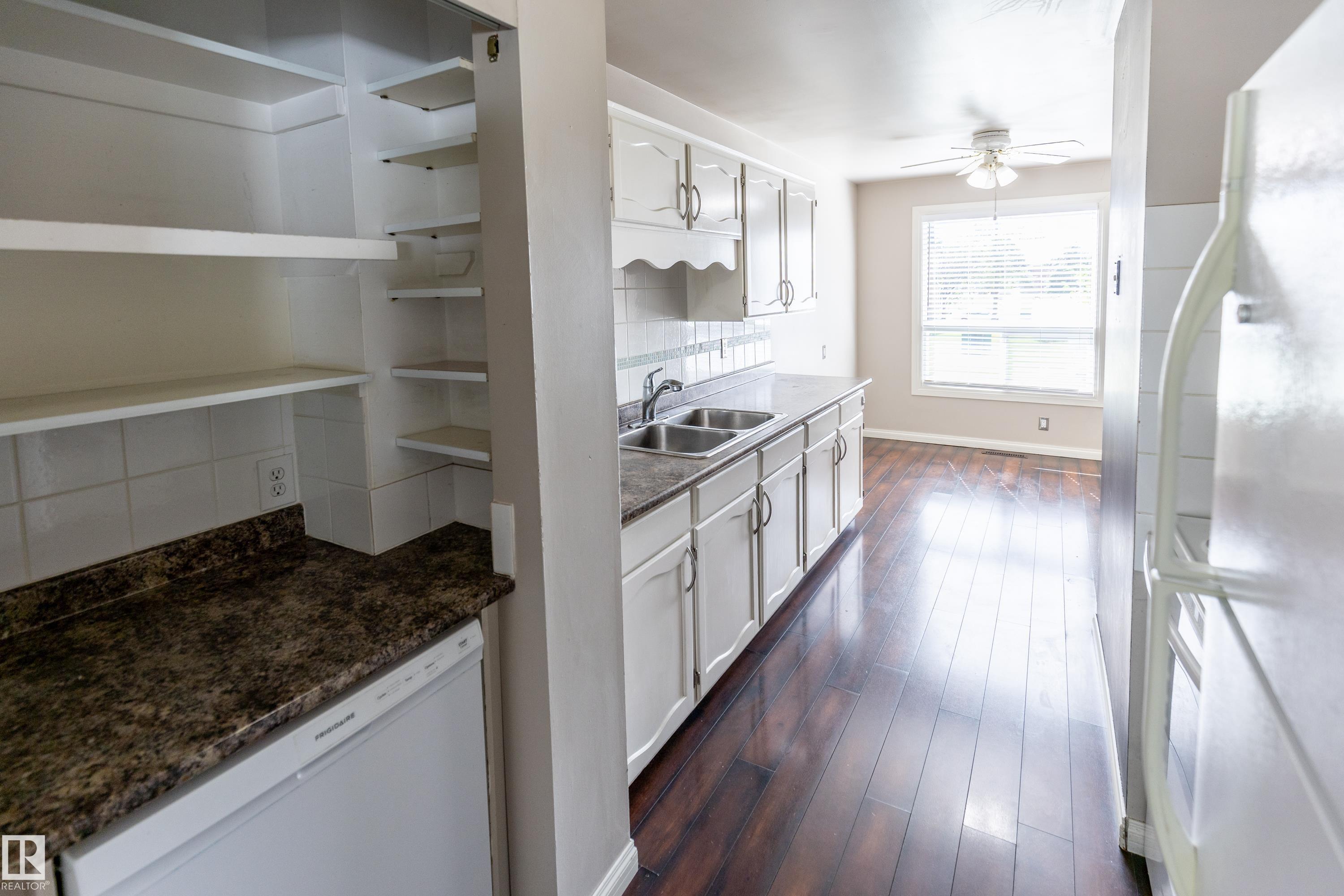 Photo 13 at 36 Great oaks, Broadmoor Estates, Sherwood Park