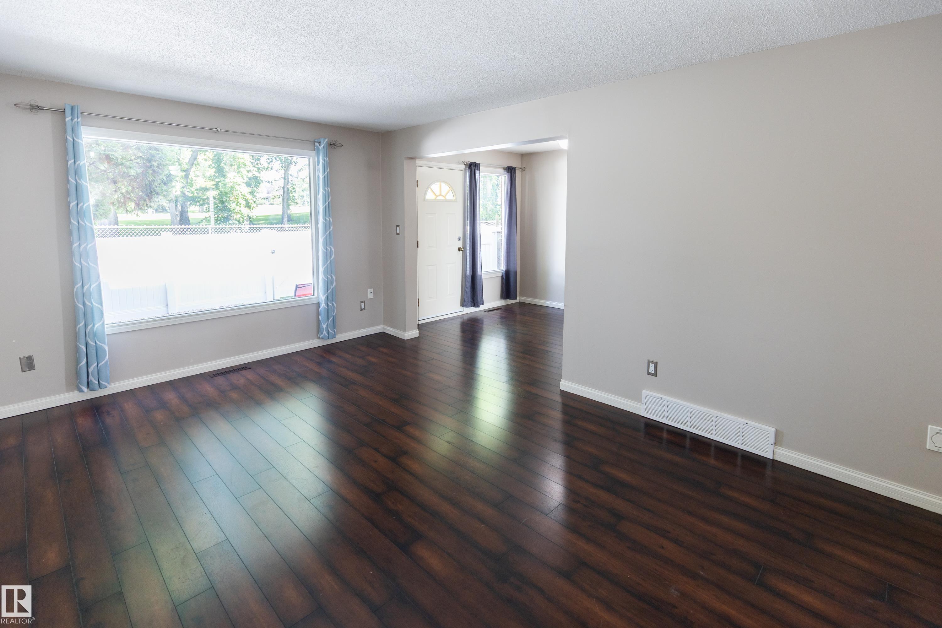 Photo 8 at 36 Great oaks, Broadmoor Estates, Sherwood Park