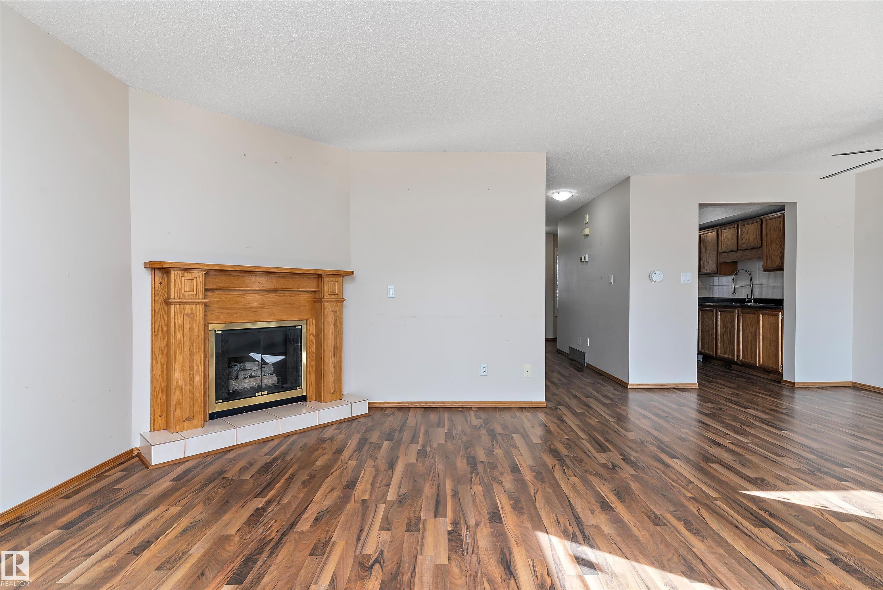 Photo 22 at 28 - 3520 60 Street NW, Hillview, Edmonton