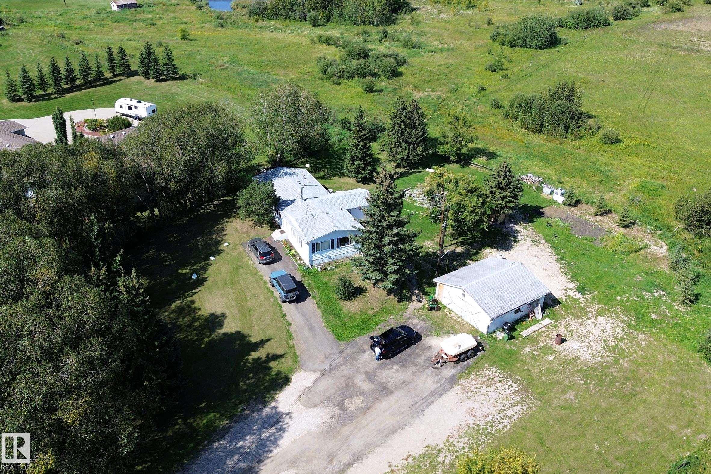 3054 28 Avenue SW, Decoteau, Edmonton 