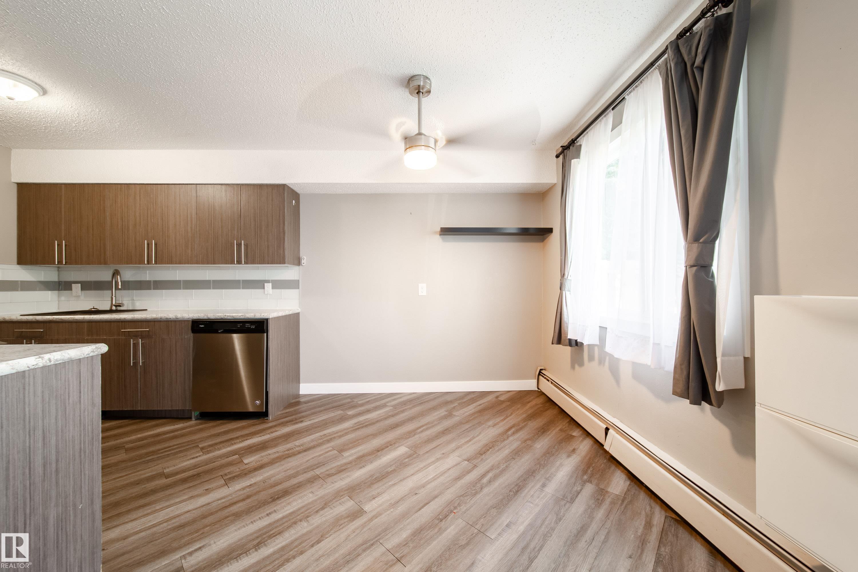 Photo 11 at 117 - 6103 35a Avenue NW, Hillview, Edmonton