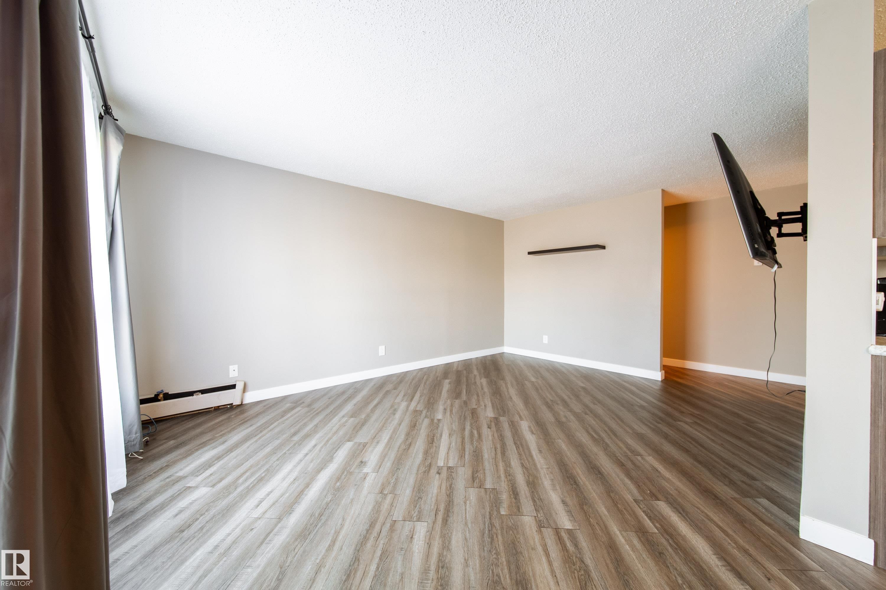 Photo 6 at 117 - 6103 35a Avenue NW, Hillview, Edmonton