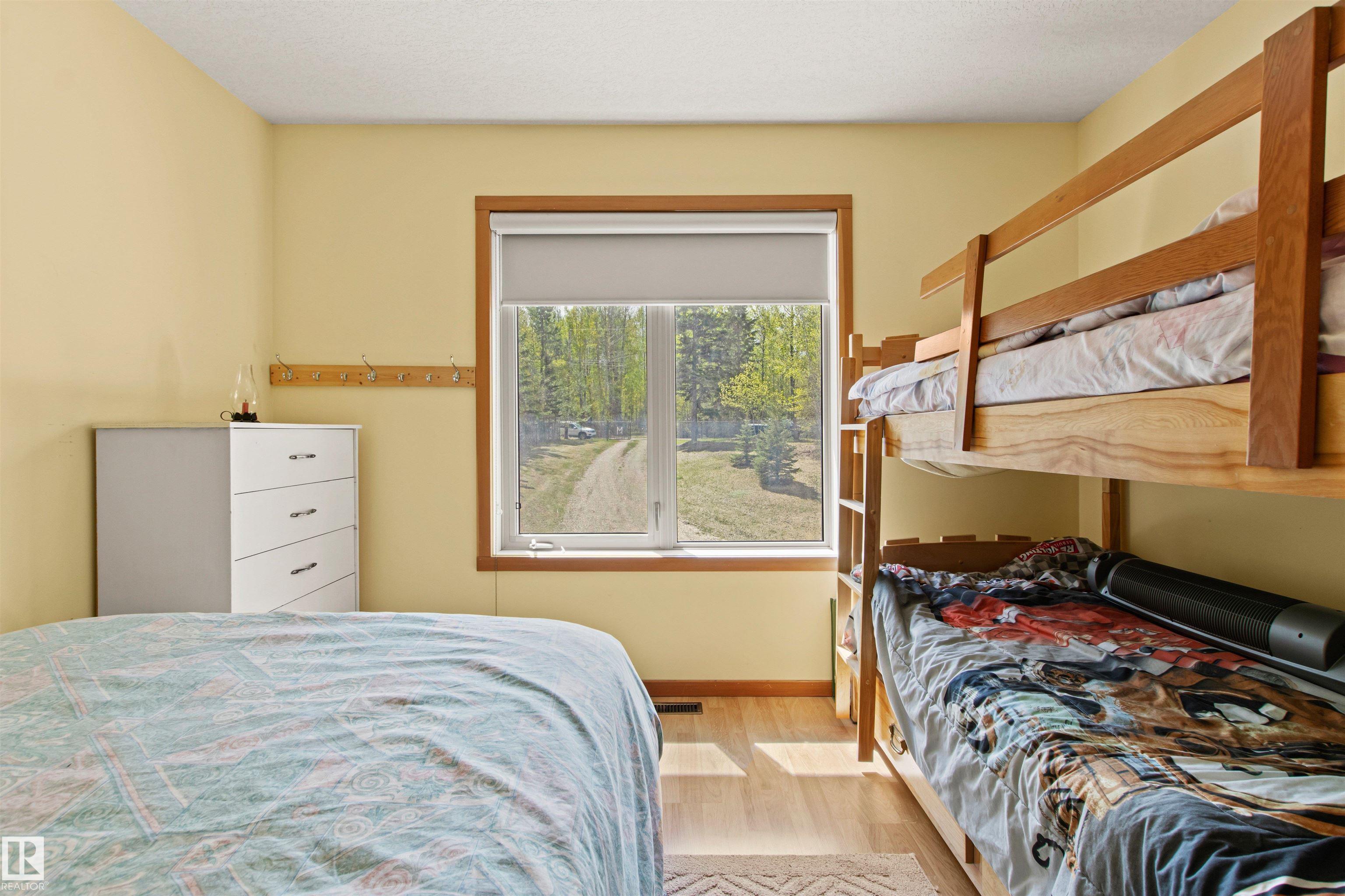 Photo 15 at 4 Sunshine Bay Road, Sunshine Bay, Rural Parkland County