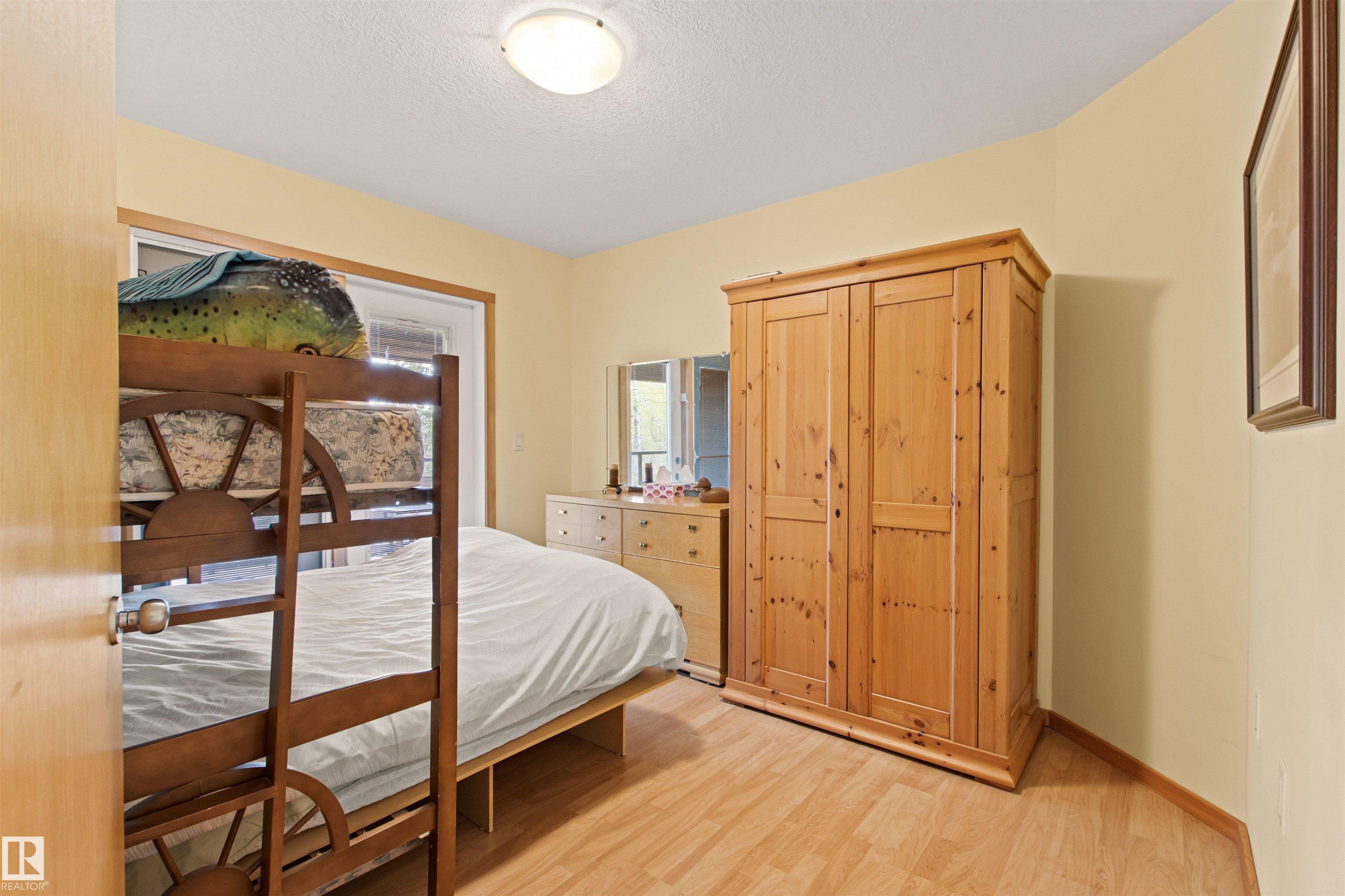 Photo 18 at 4 Sunshine Bay Road, Sunshine Bay, Rural Parkland County