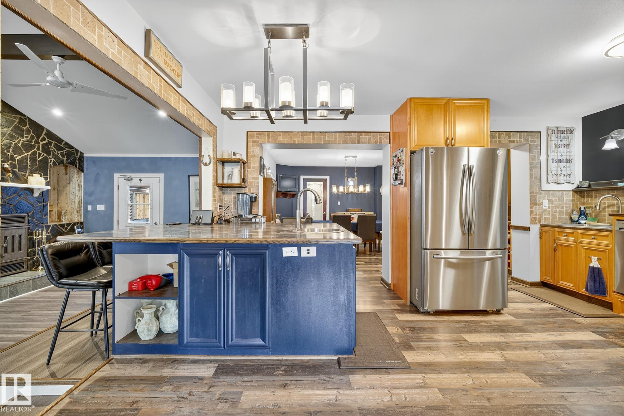Photo 11 at 127 Pine Street, Sherwood Heights, Sherwood Park