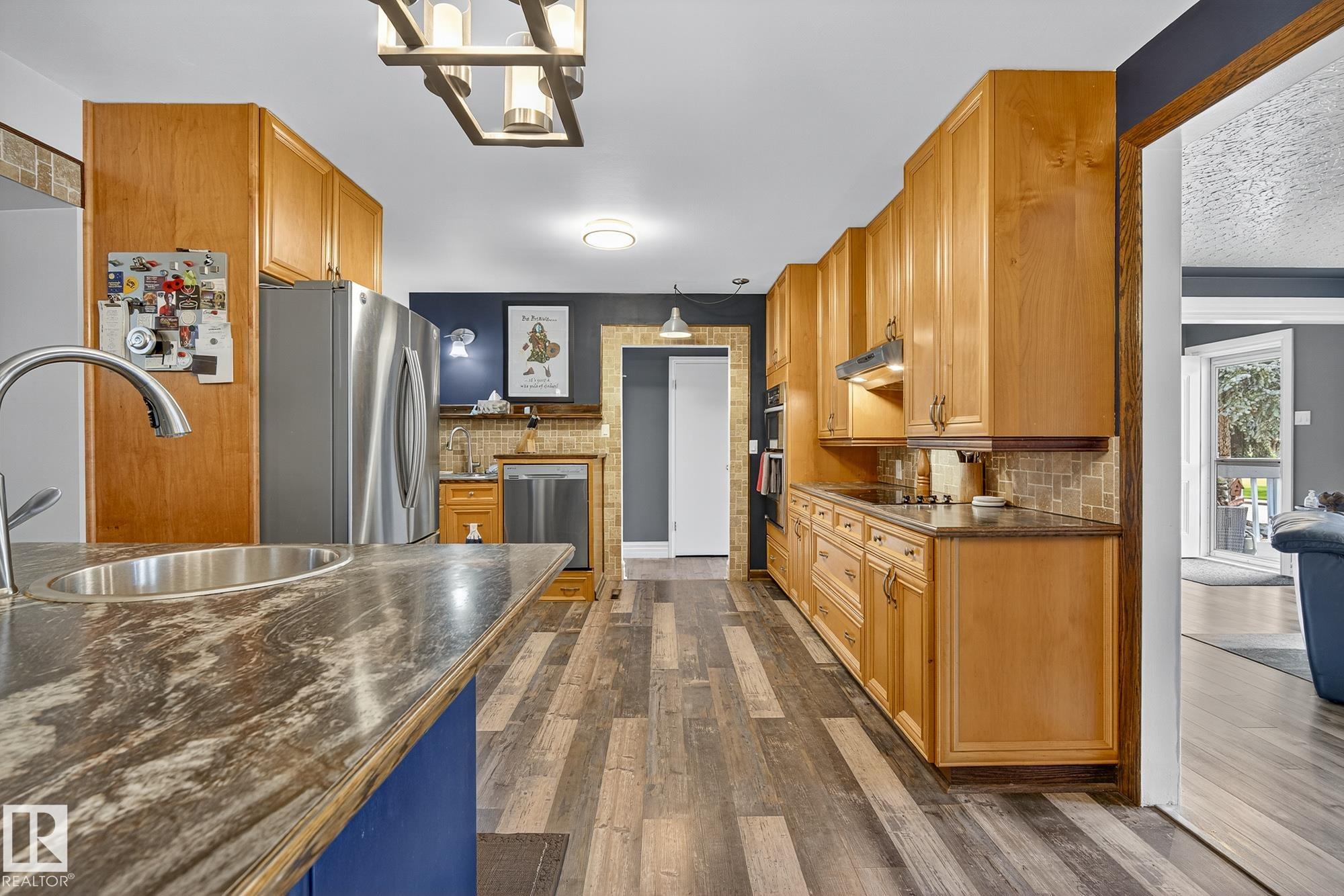 Photo 10 at 127 Pine Street, Sherwood Heights, Sherwood Park
