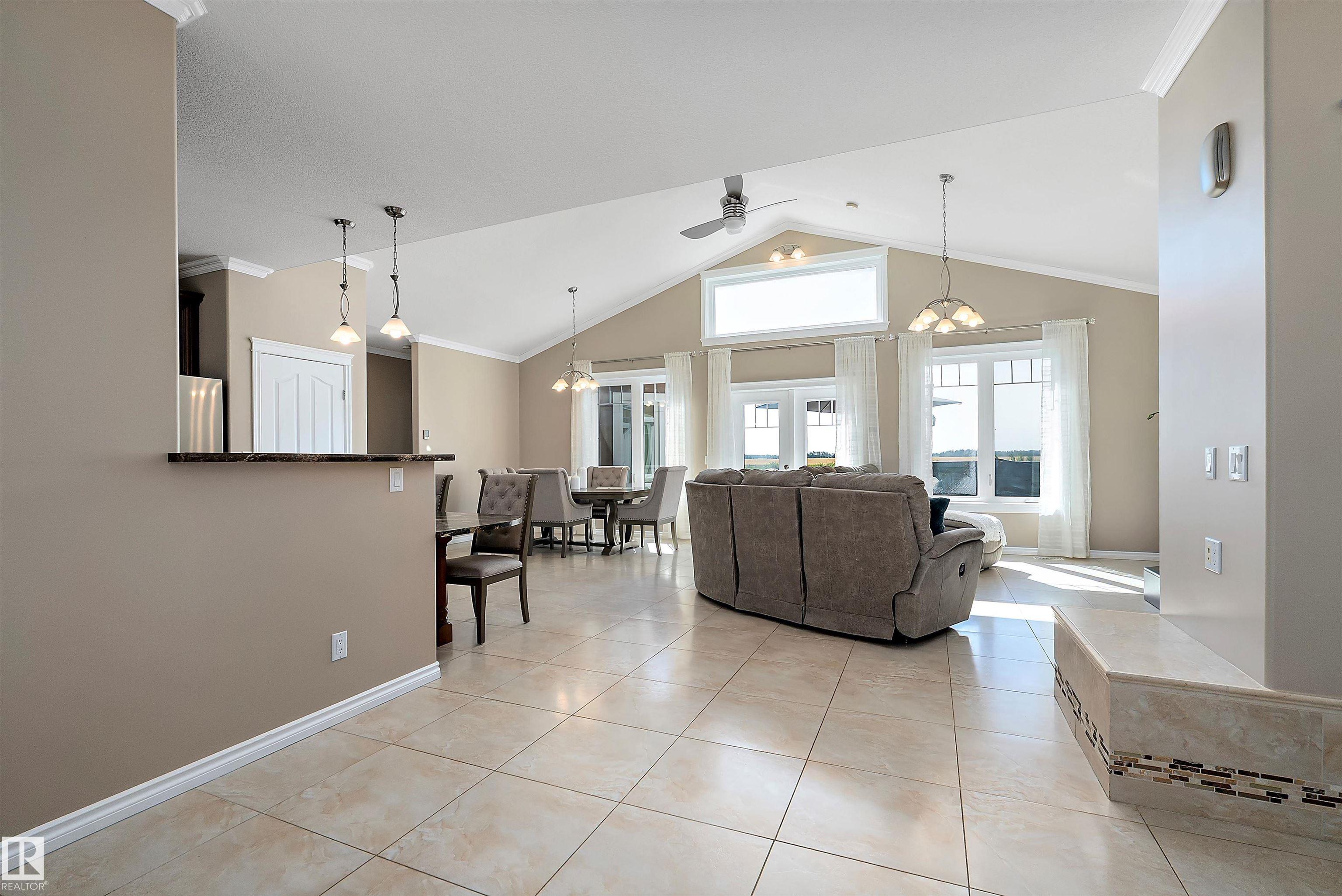 Photo 4 at 50 - 50011 Rge Road 231, Spring Willow Park, Rural Leduc County