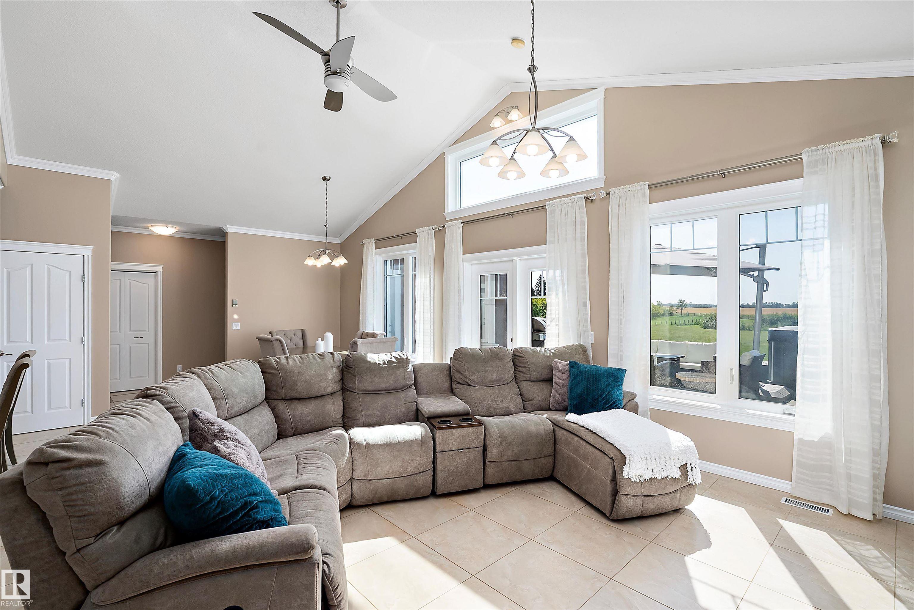 Photo 8 at 50 - 50011 Rge Road 231, Spring Willow Park, Rural Leduc County