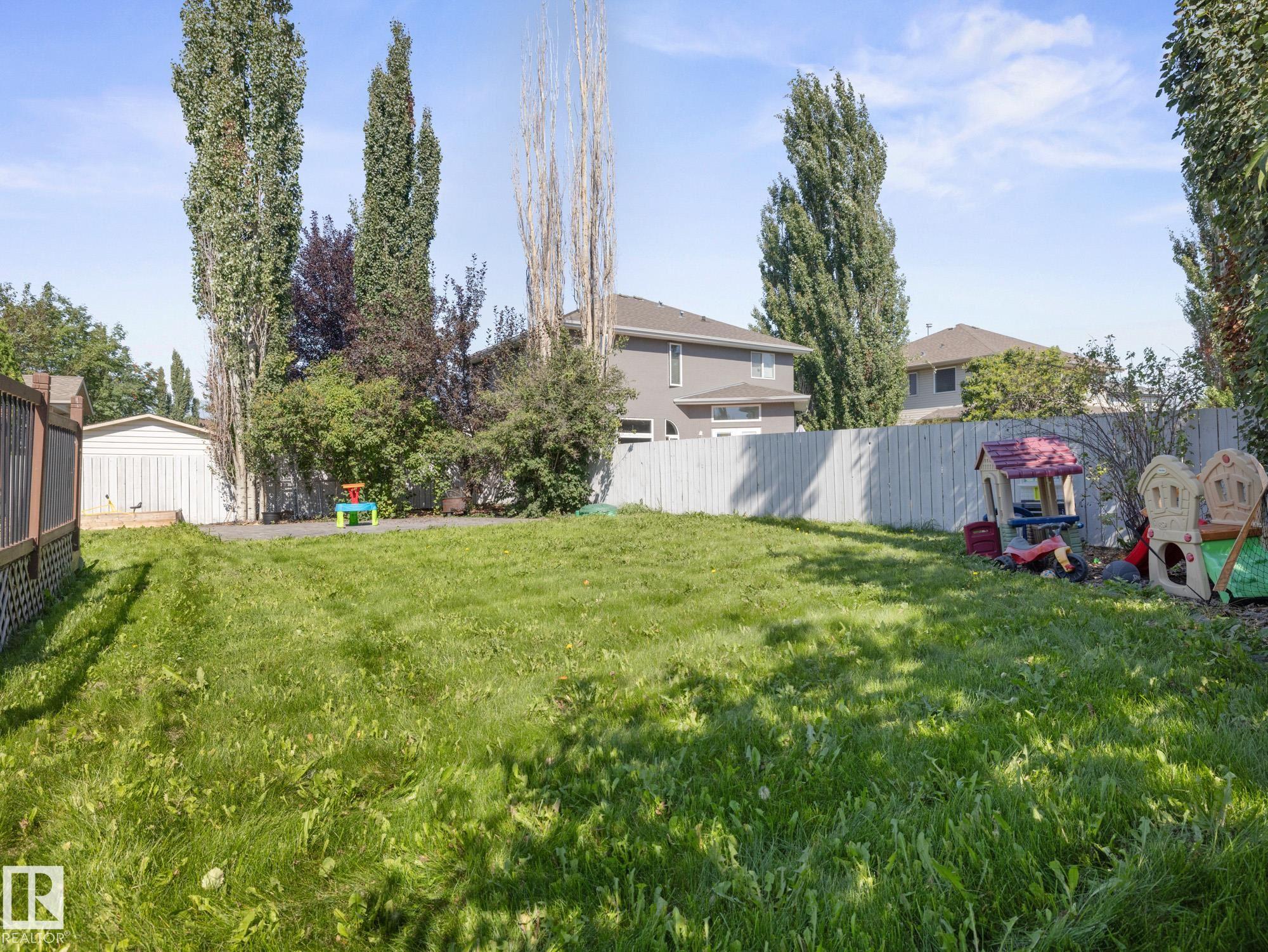 Photo 45 at 4 Rochelle Court, Coloniale Estates, Beaumont