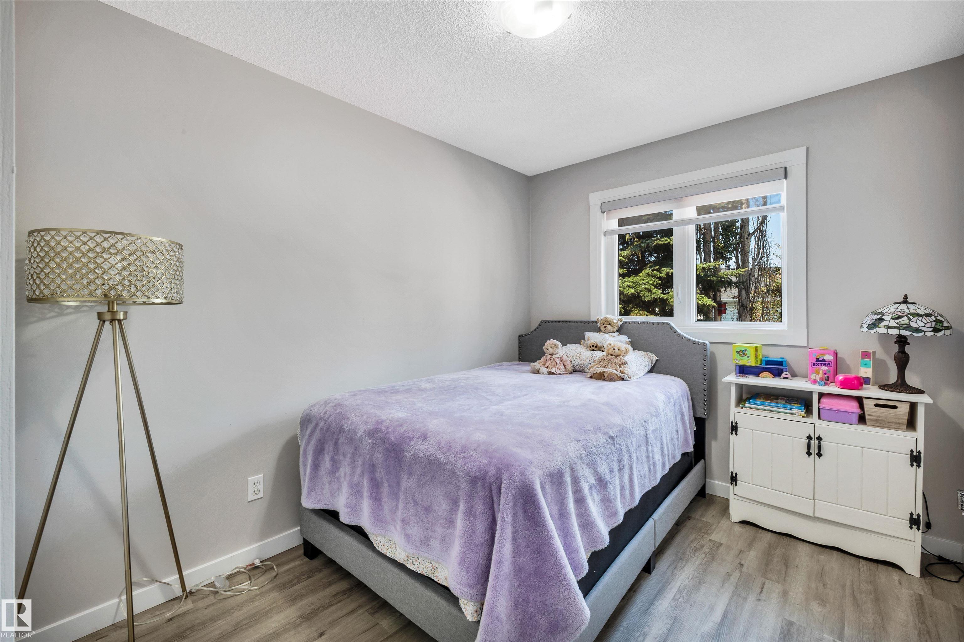 Photo 21 at 78 Deer Park Boulevard, Deer Park, Spruce Grove
