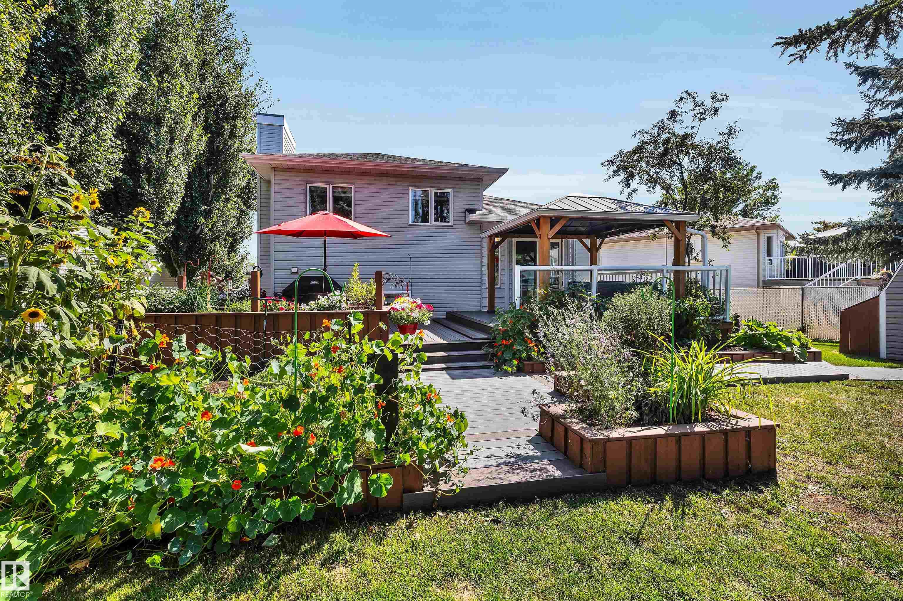 Photo 38 at 78 Deer Park Boulevard, Deer Park, Spruce Grove