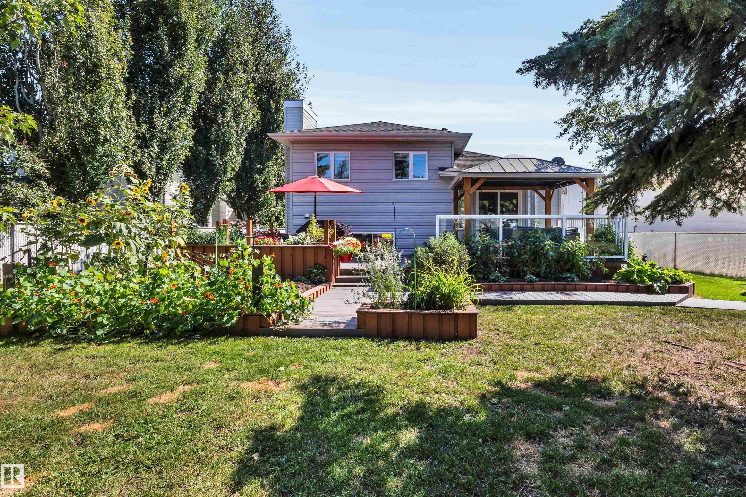 Photo 39 at 78 Deer Park Boulevard, Deer Park, Spruce Grove