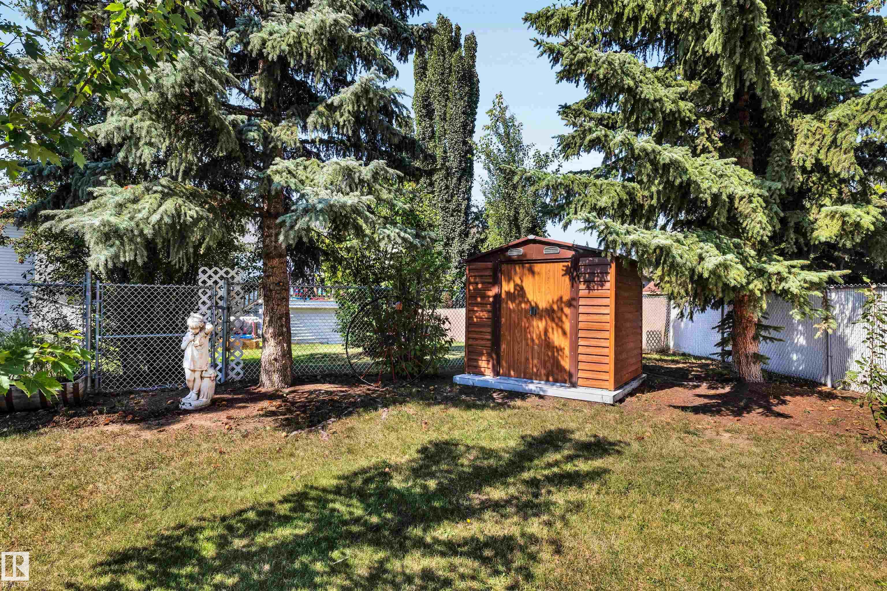 Photo 41 at 78 Deer Park Boulevard, Deer Park, Spruce Grove