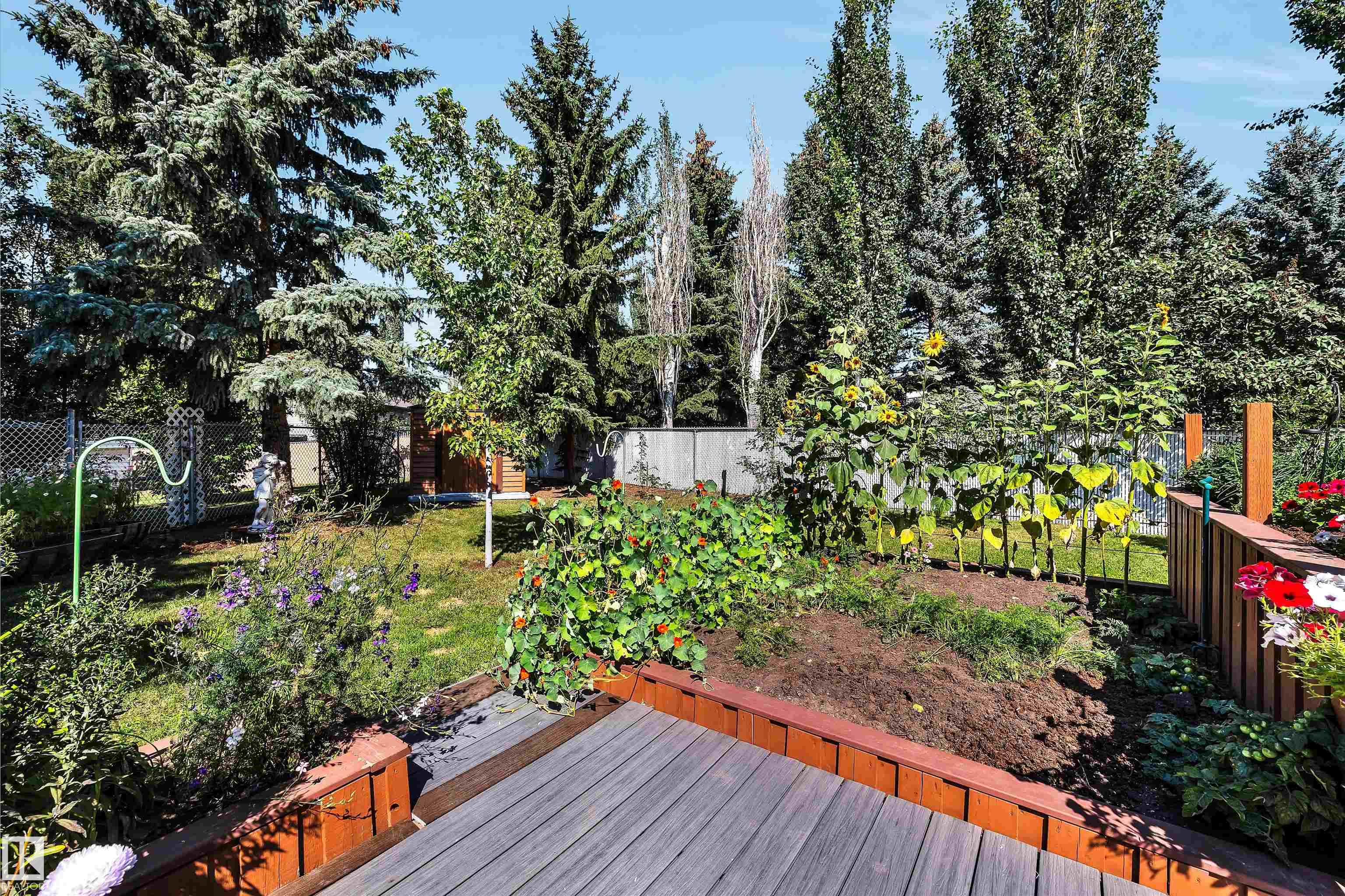 Photo 42 at 78 Deer Park Boulevard, Deer Park, Spruce Grove