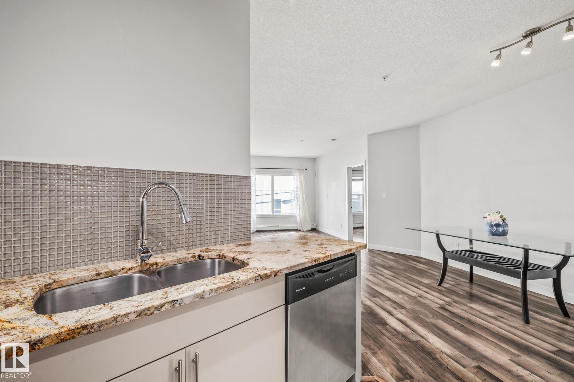 Photo 10 at 212 - 10611 117 Street NW, Queen Mary Park, Edmonton