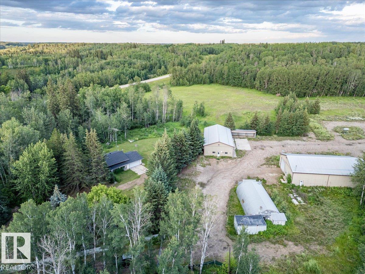 Photo 2 at 2047 Twp Road 495 A, None, Rural Leduc County