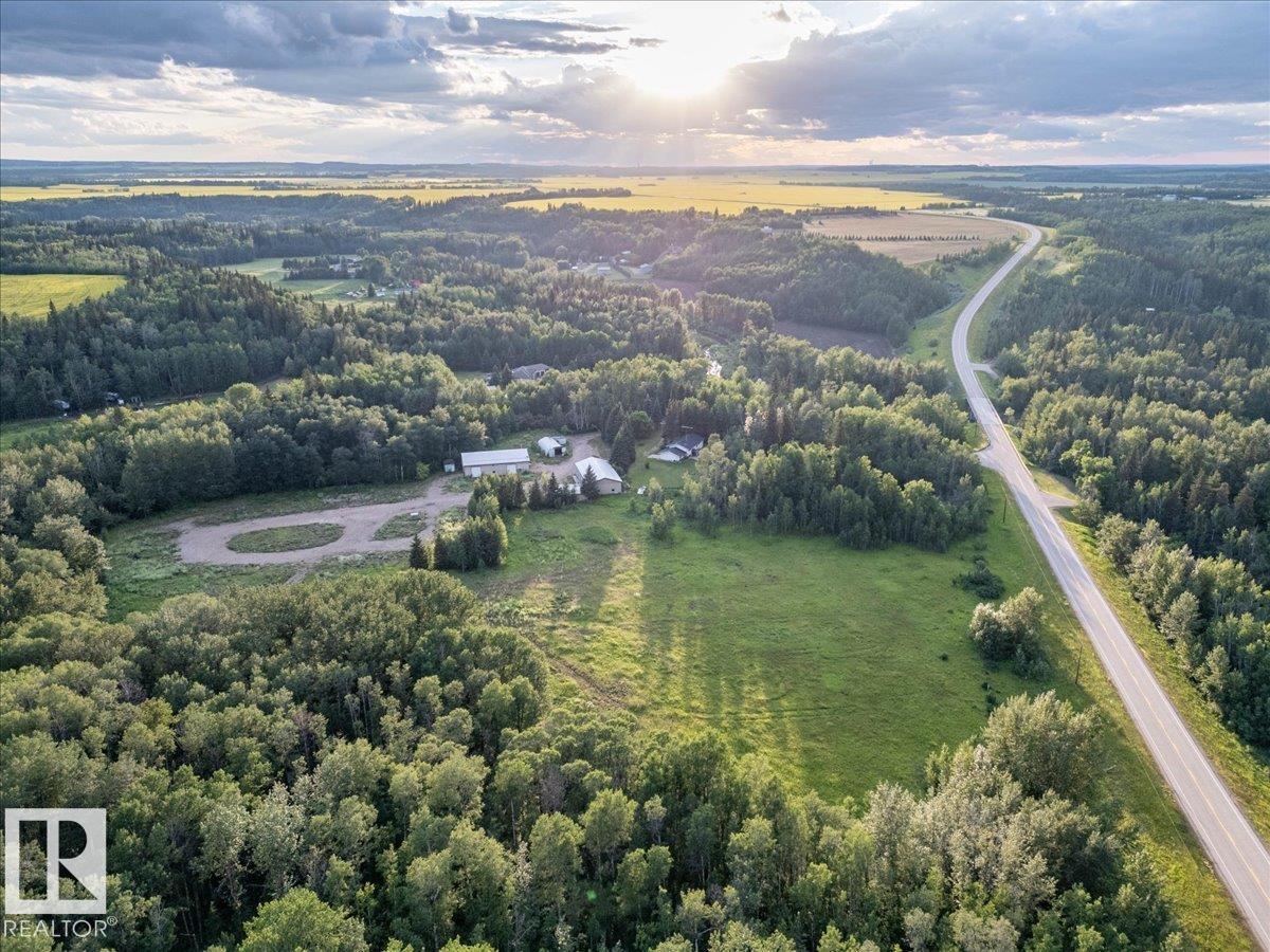 Photo 5 at 2047 Twp Road 495 A, None, Rural Leduc County