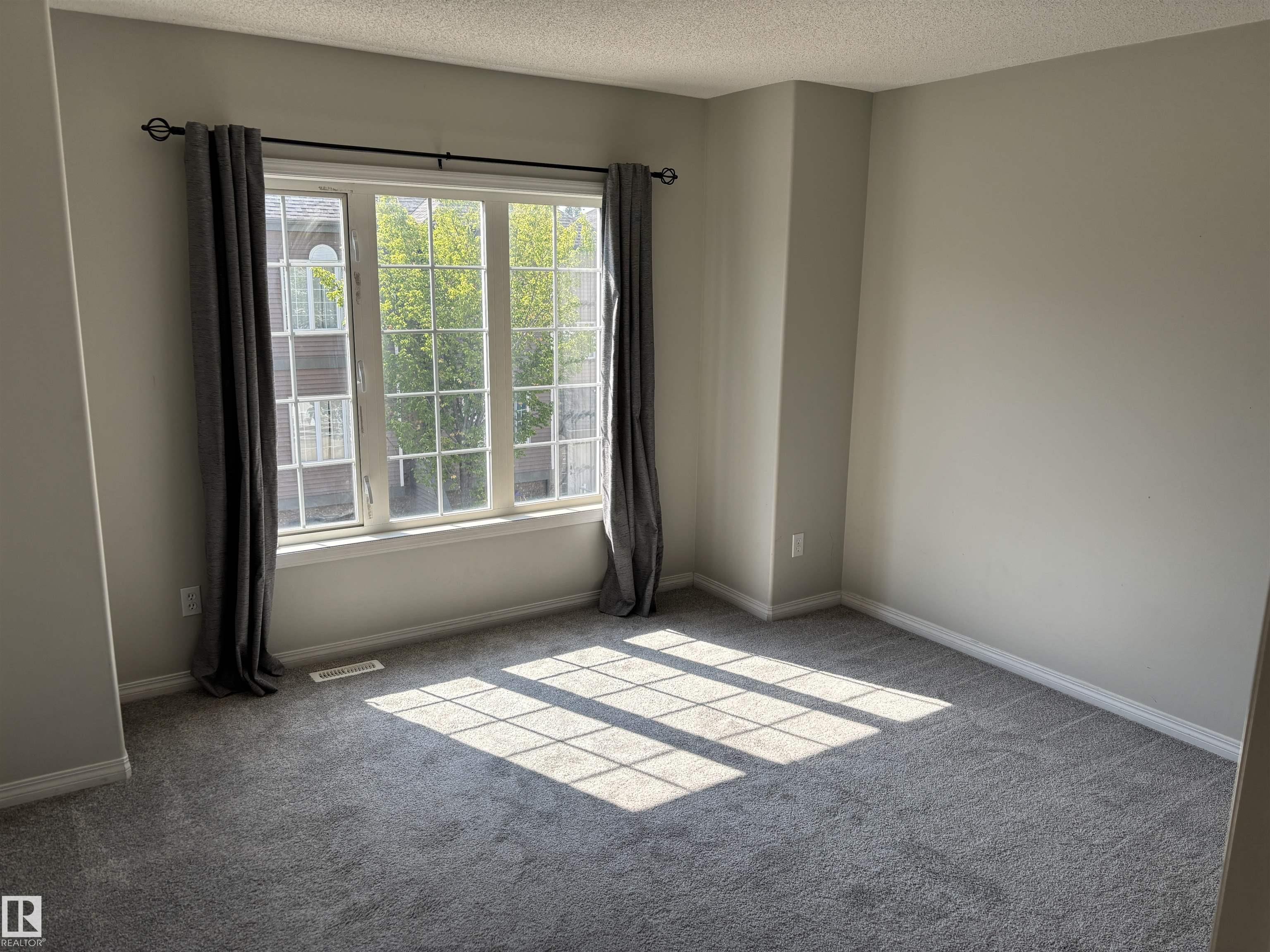 Photo 13 at 21 - 5102 30 Avenue, Place Chaleureuse, Beaumont