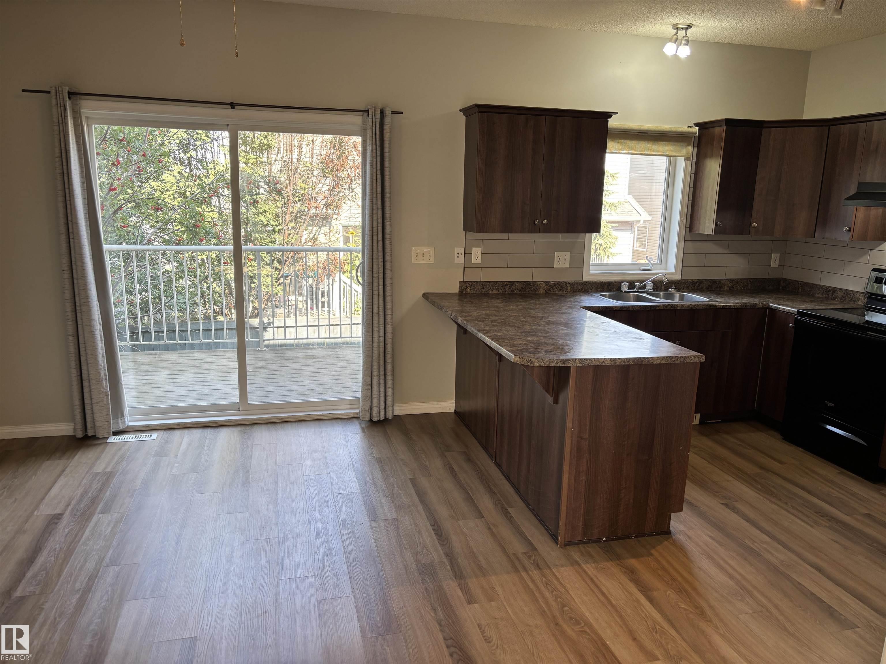 Photo 7 at 21 - 5102 30 Avenue, Place Chaleureuse, Beaumont