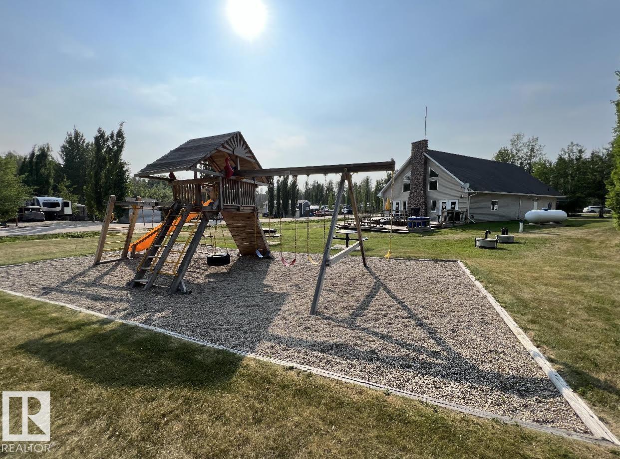 Photo 14 at 41 - 53207A Highway 31, The Meadows, Rural Parkland County