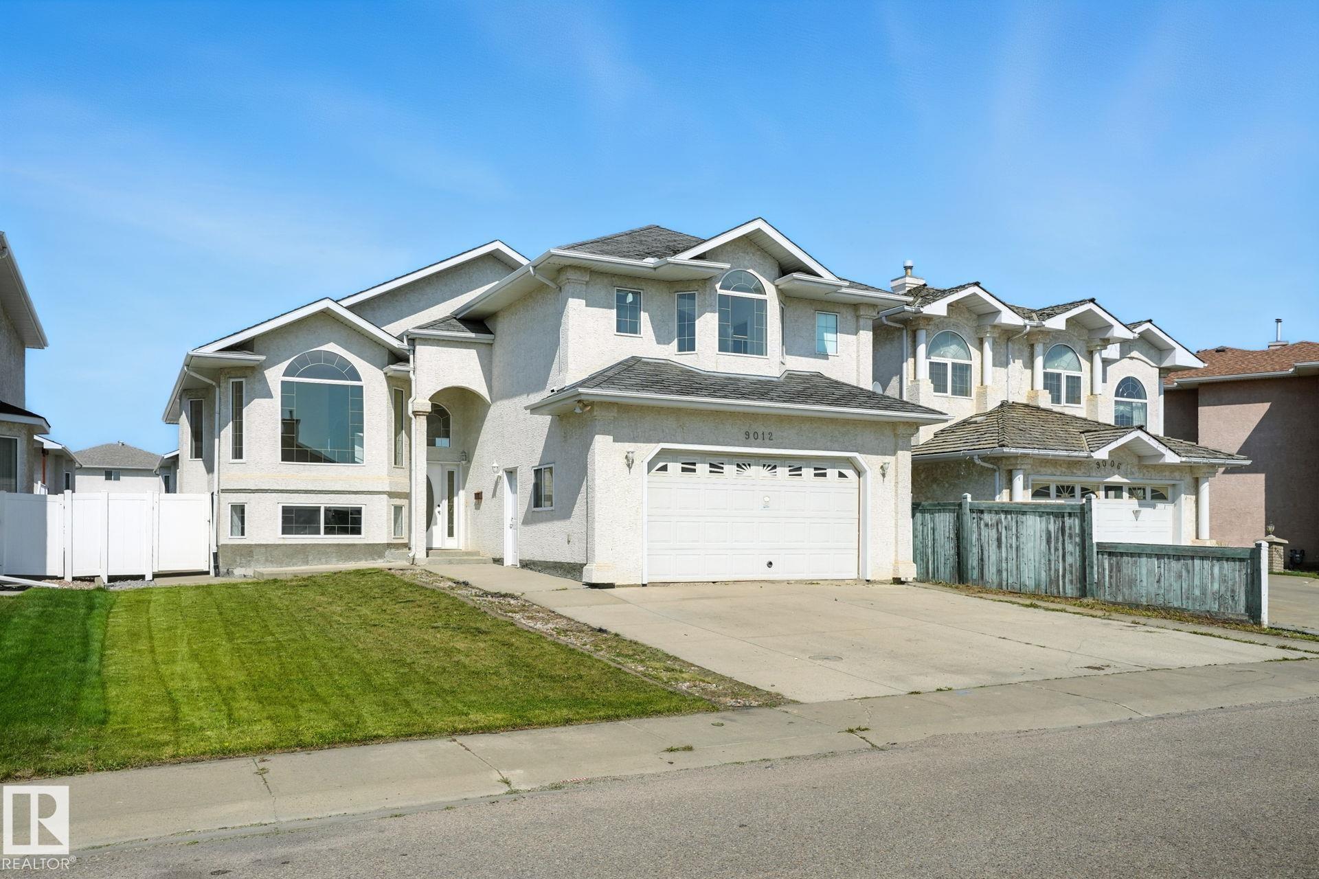 9012 157 Avenue NW, Eaux Claires, Edmonton 
