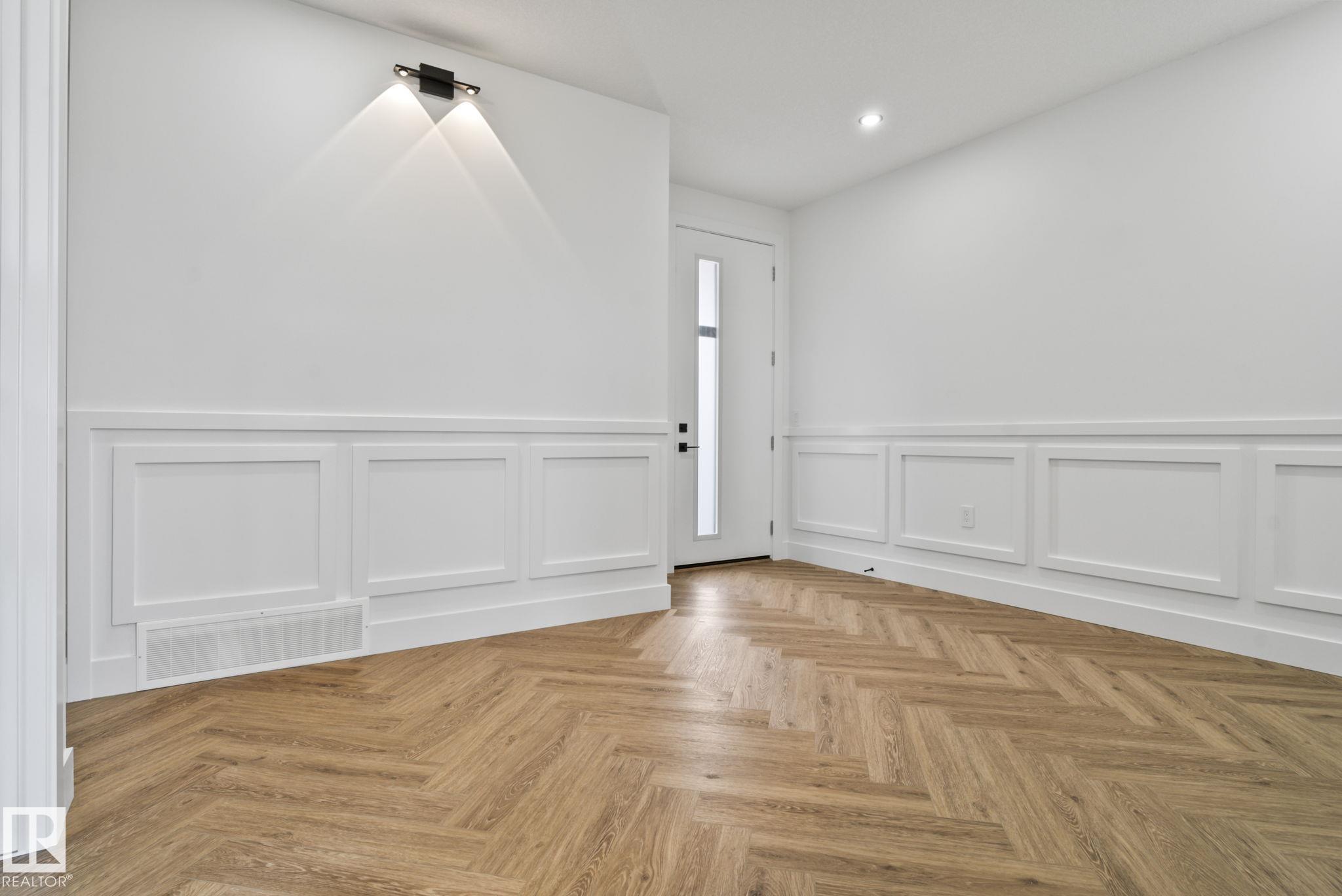 Photo 3 at 2904 1 Avenue SW, Alces, Edmonton