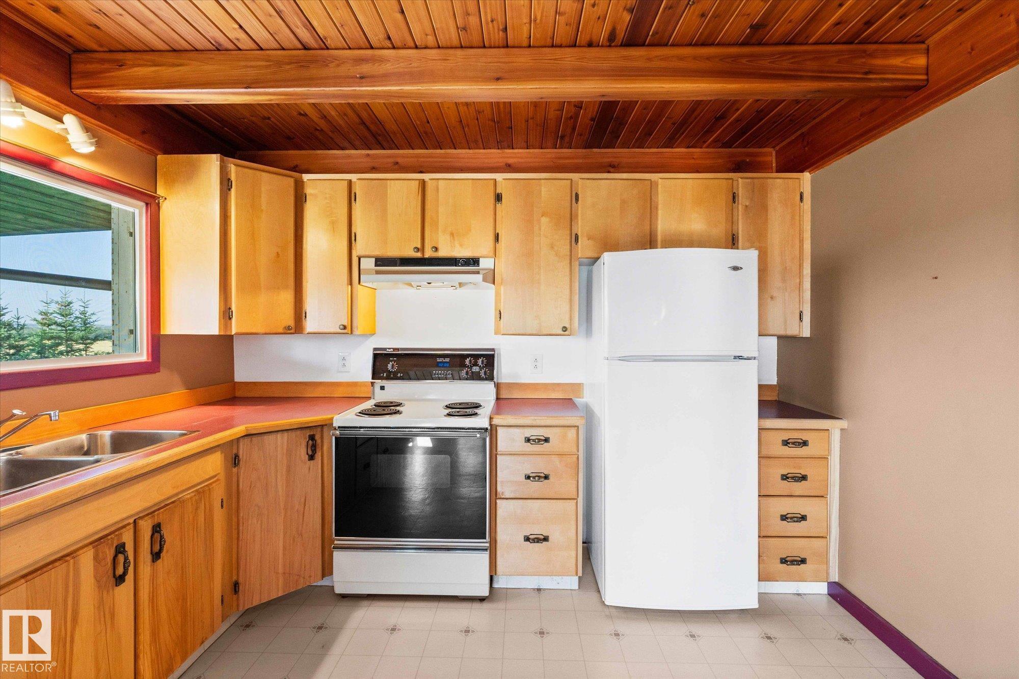 Photo 14 at 48437 Rge Road 34, None, Rural Leduc County