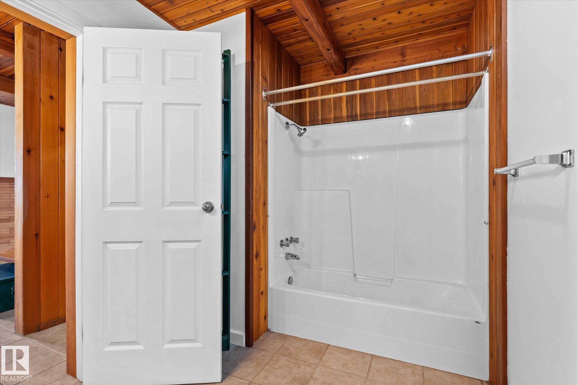 Photo 20 at 48437 Rge Road 34, None, Rural Leduc County
